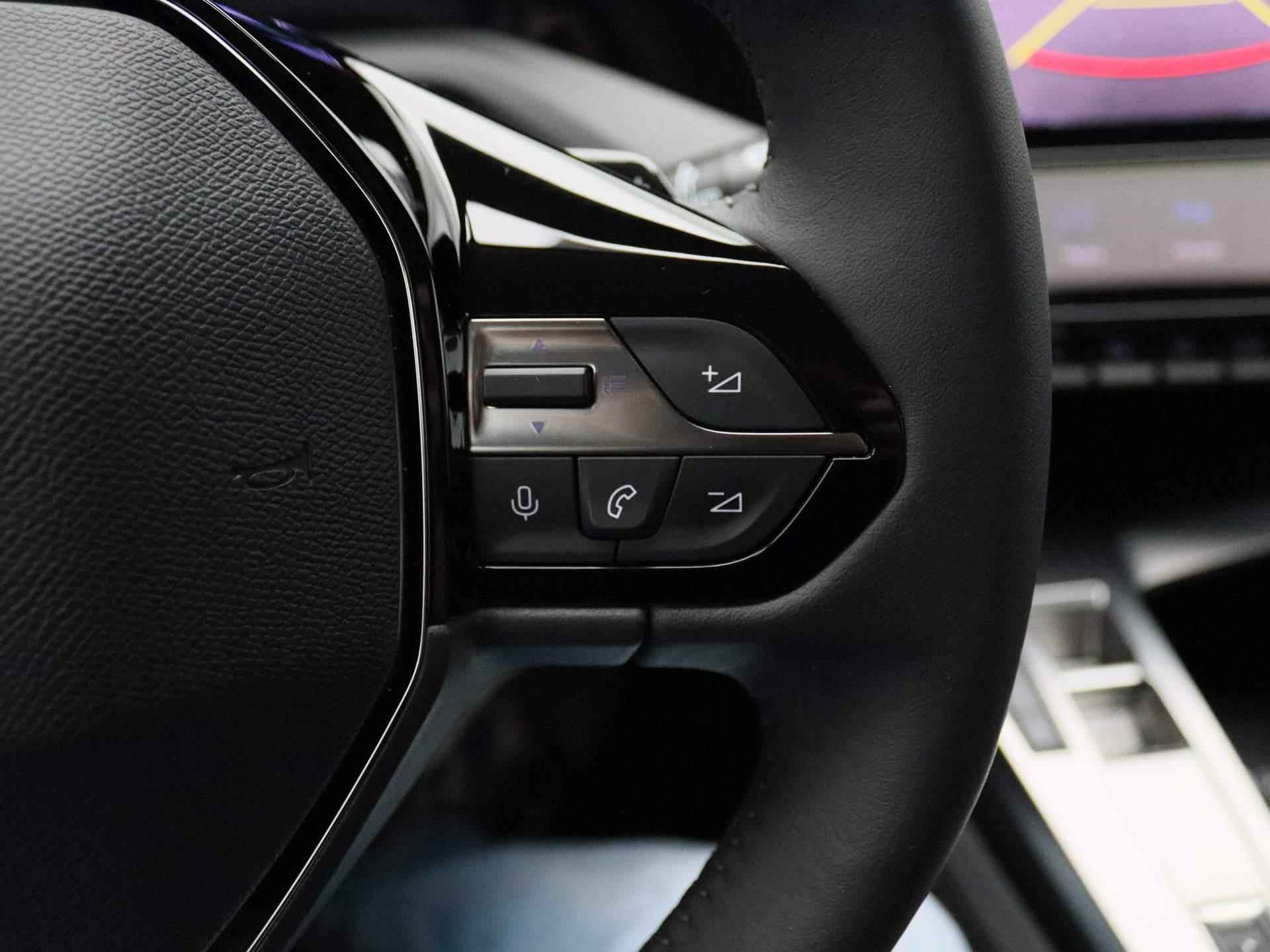 Peugeot 308 1.6 HYbrid 180 Allure Pack Business | Navigatie | Parkeercamera voor en achter + parkeersensoren voor enachter | 360 graden camera | Adaptieve cruise control - 20/30