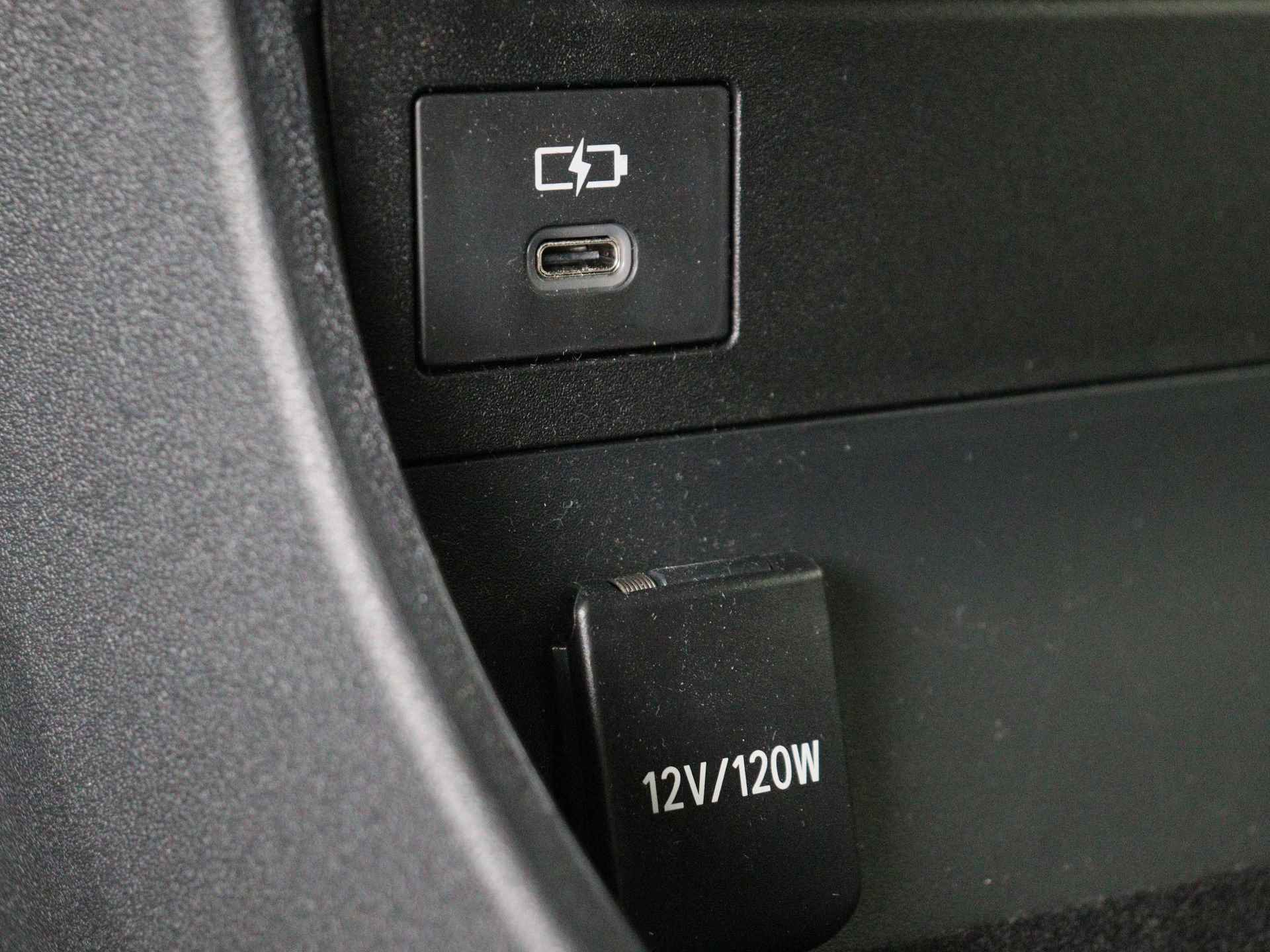 Toyota Bz4x Launch Edition Premium Bi-Tone uitvoering | Navigatie | Stoel&stuur verwarming | My T app | Panoramadak | Wegenbelasting vrij | Subsidie €2000,- aanvraag mogelijk. - 32/48