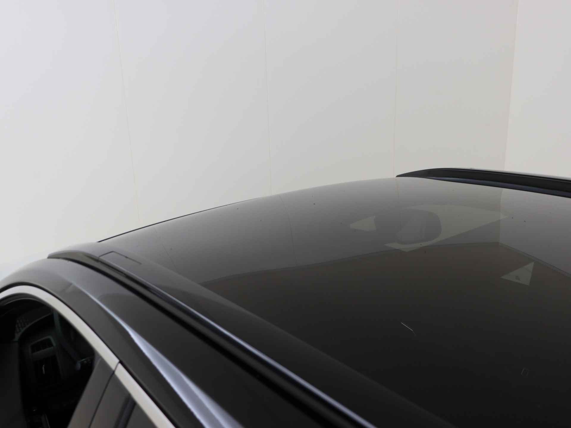Toyota Bz4x Launch Edition Premium Bi-Tone uitvoering | Navigatie | Stoel&stuur verwarming | My T app | Panoramadak | Wegenbelasting vrij | Subsidie €2000,- aanvraag mogelijk. - 43/48