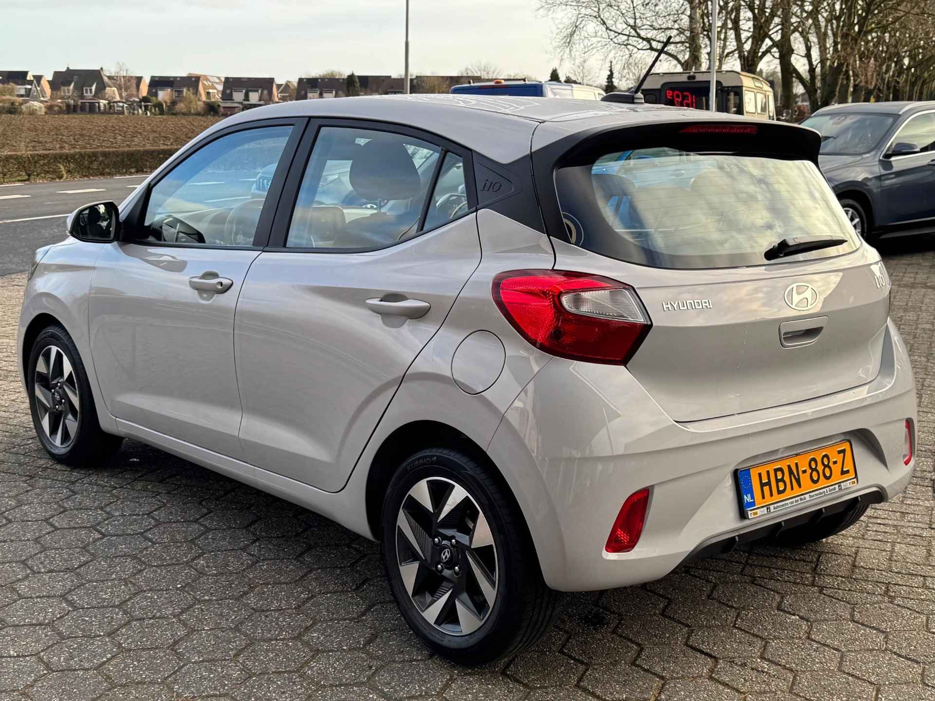 Hyundai i10 1.0 Comfort AUTOMAAT | CARPLAY | NARDO GREY | BOVAG!! - 5/31