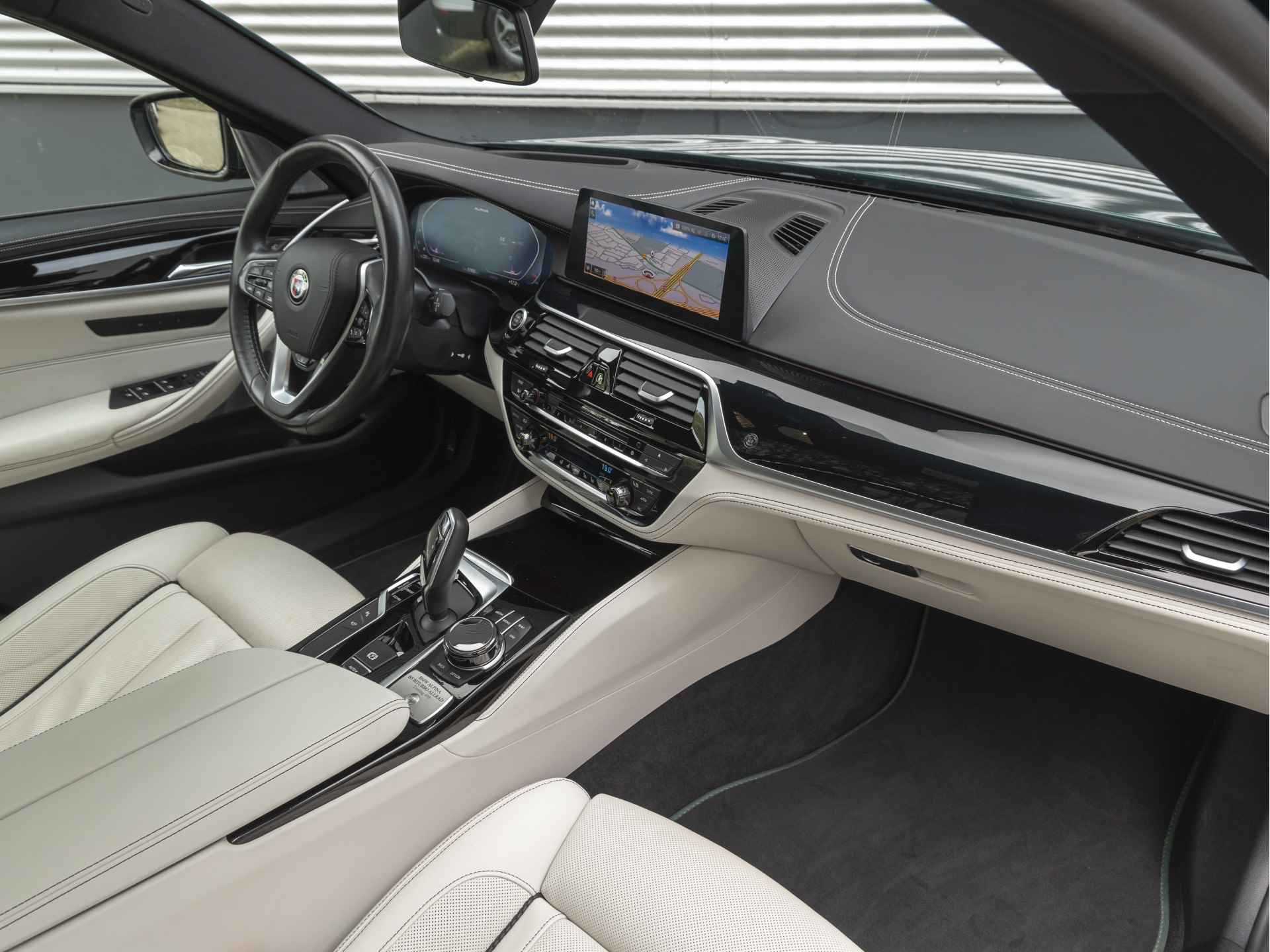 BMW 5 Serie Touring ALPINA B5 - IAA 2019 Car - Bowers & Wilkins - 19/51