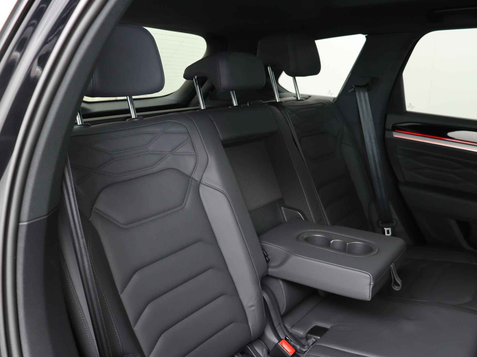 Volkswagen Touareg R 3.0 TSI 462PK E-Hybrid 4MOTION Tiptronic | Pano.Dak | Leder | Trekhaak | Luchtvering | 360 Camera | Elek. stoelen | Dynaudio | Head-Up | - 24/67