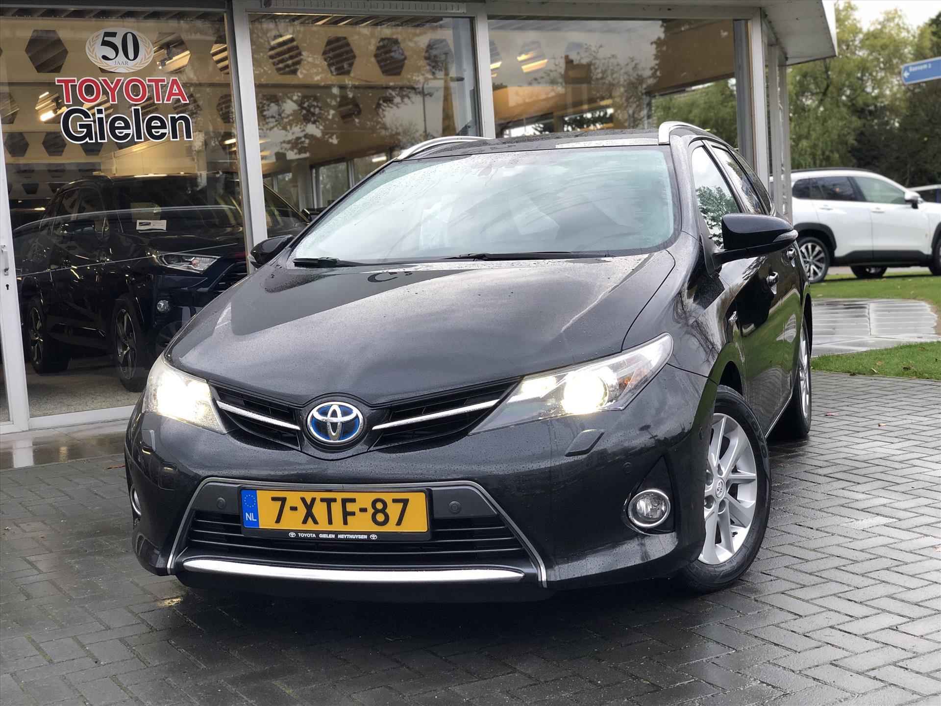 TOYOTA Auris 1.8 Hybrid Lease Plus | Navigatie, Panoramadak, Keyless, Stoelverwarming, Parkeersensoren - 41/42