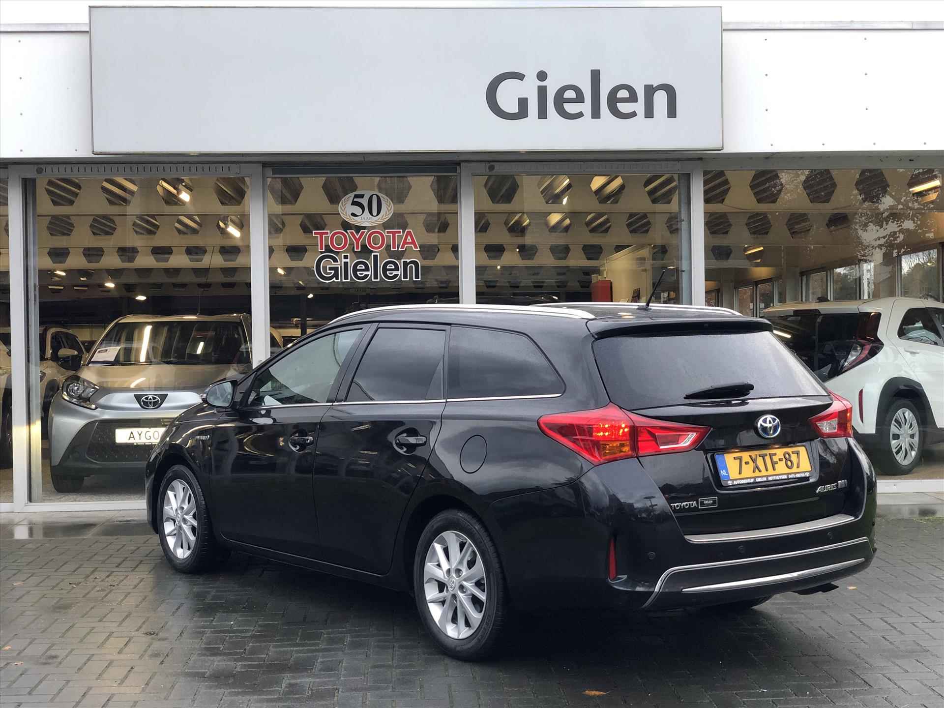 TOYOTA Auris 1.8 Hybrid Lease Plus | Navigatie, Panoramadak, Keyless, Stoelverwarming, Parkeersensoren - 42/42