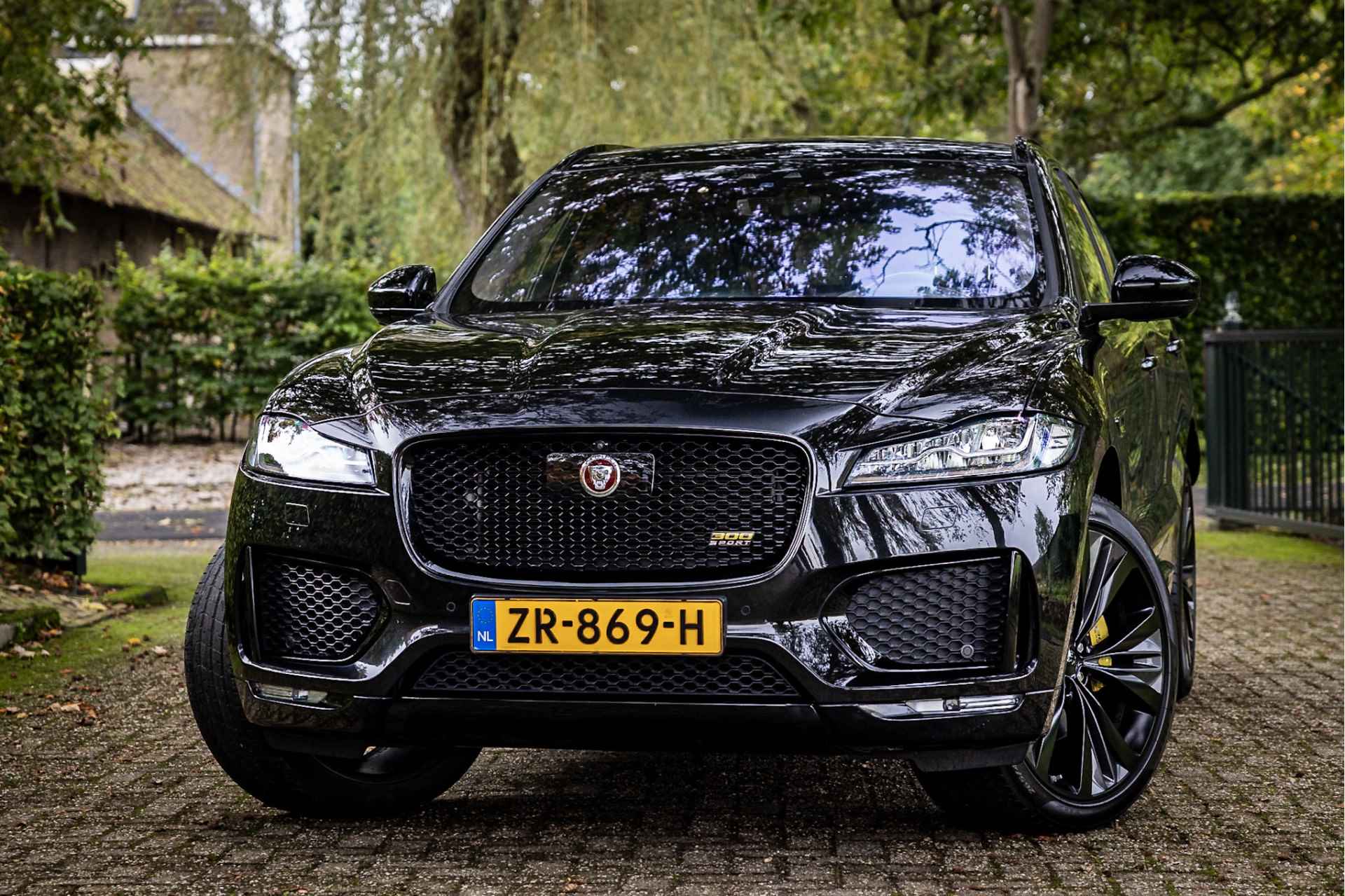 Jaguar F-Pace 3.0d AWD 300 Sport Stoelventilatie 22" ACC HUD - 26/33