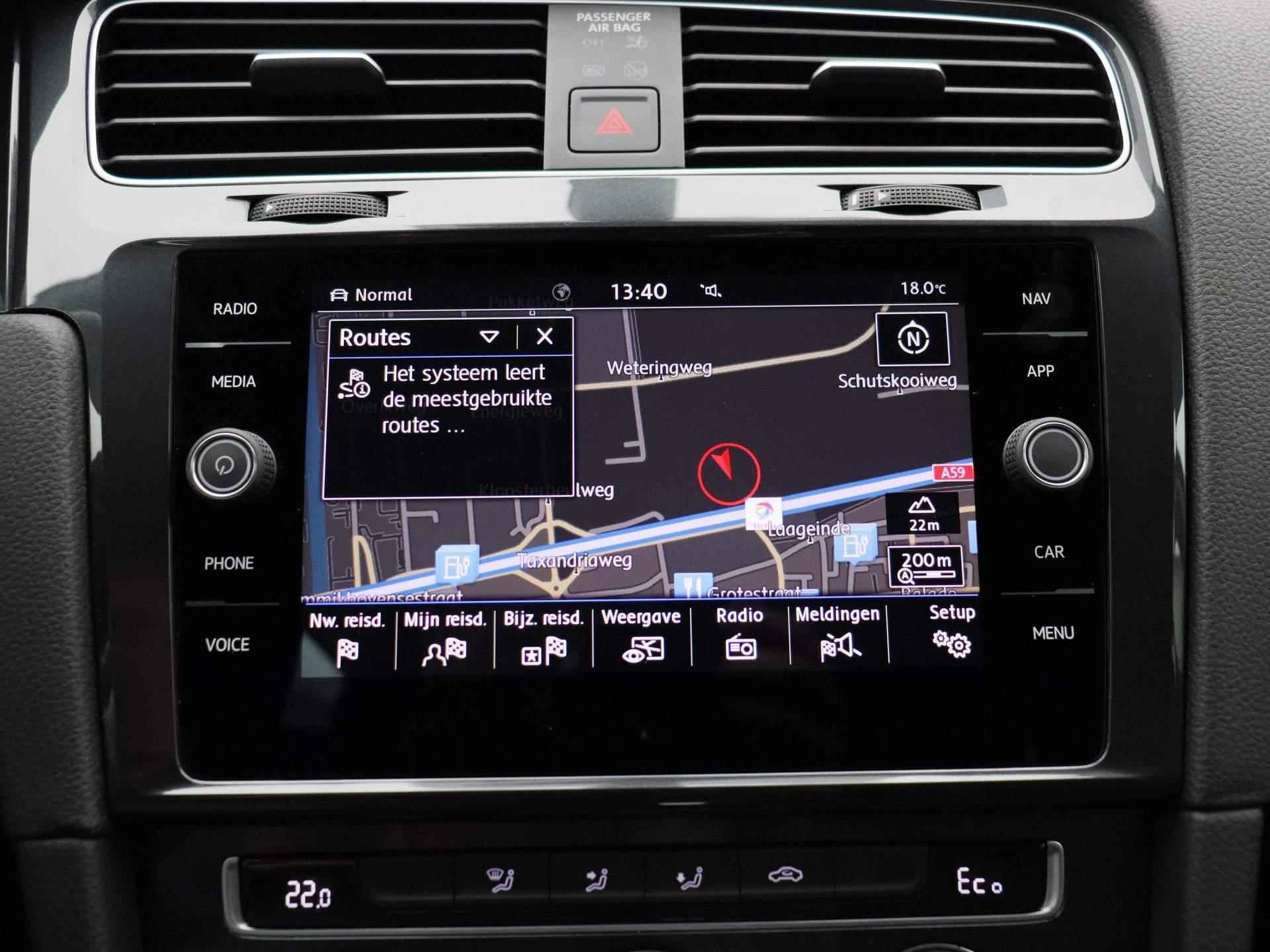 Volkswagen e-Golf E-DITION | NAVIGATIE | LED VERLICHTING | PARKEERSENSOREN | CLIMATE CONTROL | LED VERLICHTING | - 16/34