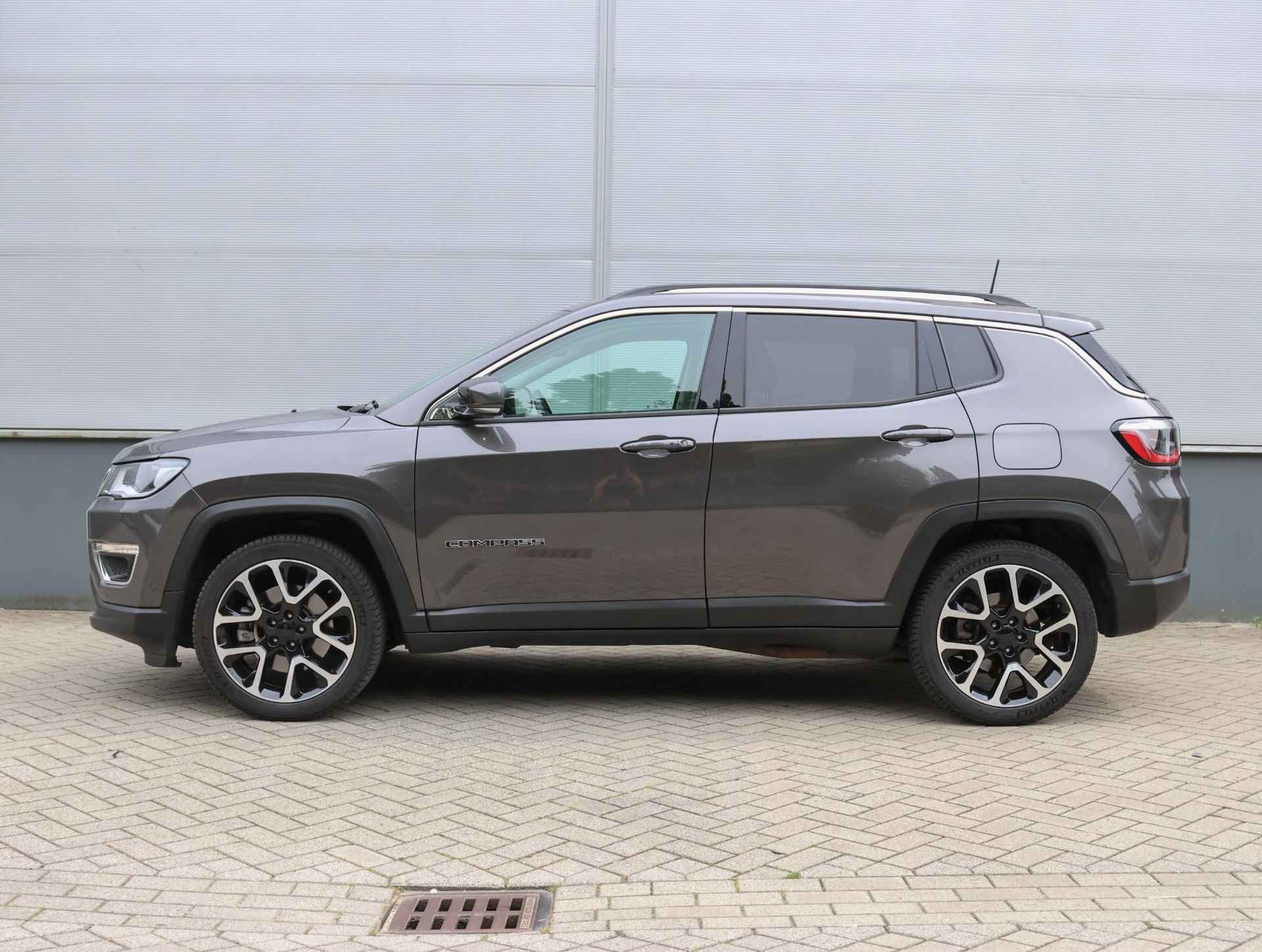 Jeep Compass 4xe 190 Plug-in Hybrid Electric Limited Business | Navigatie | Camera | Lederen Bekleding | Licht Metalen Velgen 19"| Elektrisch Verstelb. Bestuurdersstoel Met Geheugen - 3/46