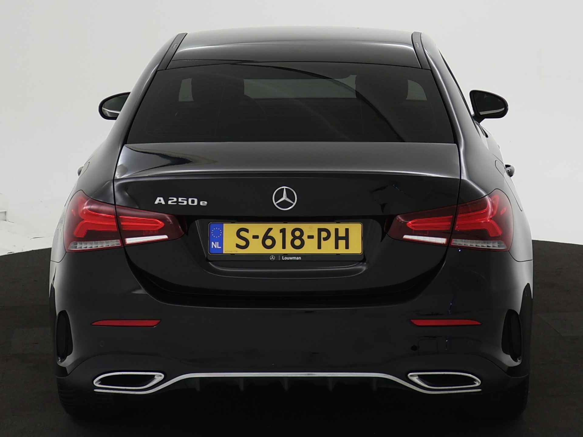 Mercedes-Benz A-Klasse 250 e AMG Plug-In Hybride | Stoelverwarming | LED verlichting | Apple CarPlay | DAB | Cruise Control | Inclusief 24 maanden MB Certified garantie voor Europa. - 28/41