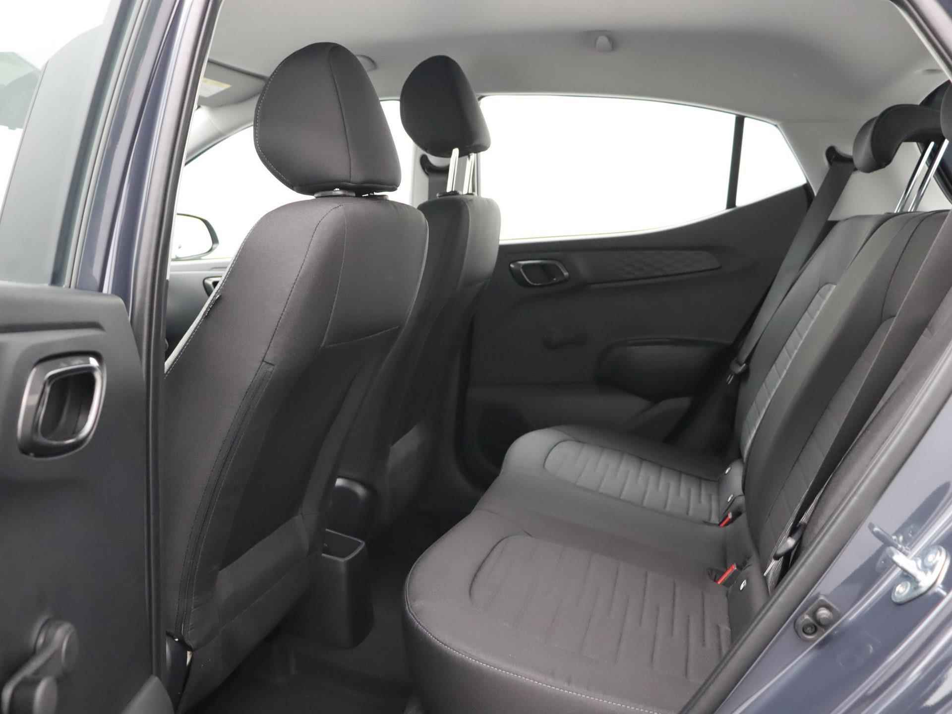 Hyundai i10 1.0 Comfort Incl. €1500,- korting! - 28/35