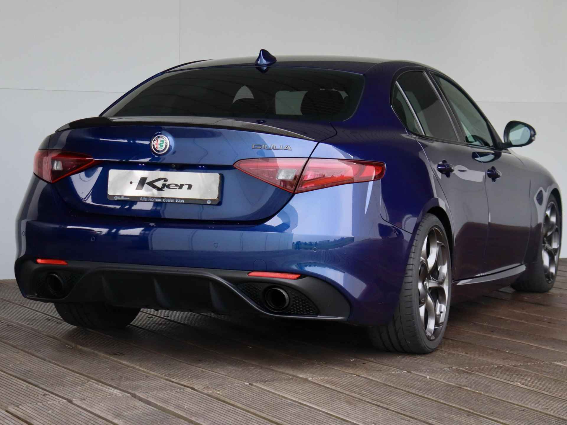 Alfa Romeo Giulia 2.0T Competizione | 19"Breedte set | Xenon | Navi | Ragazzon Uitlaat | - 4/34