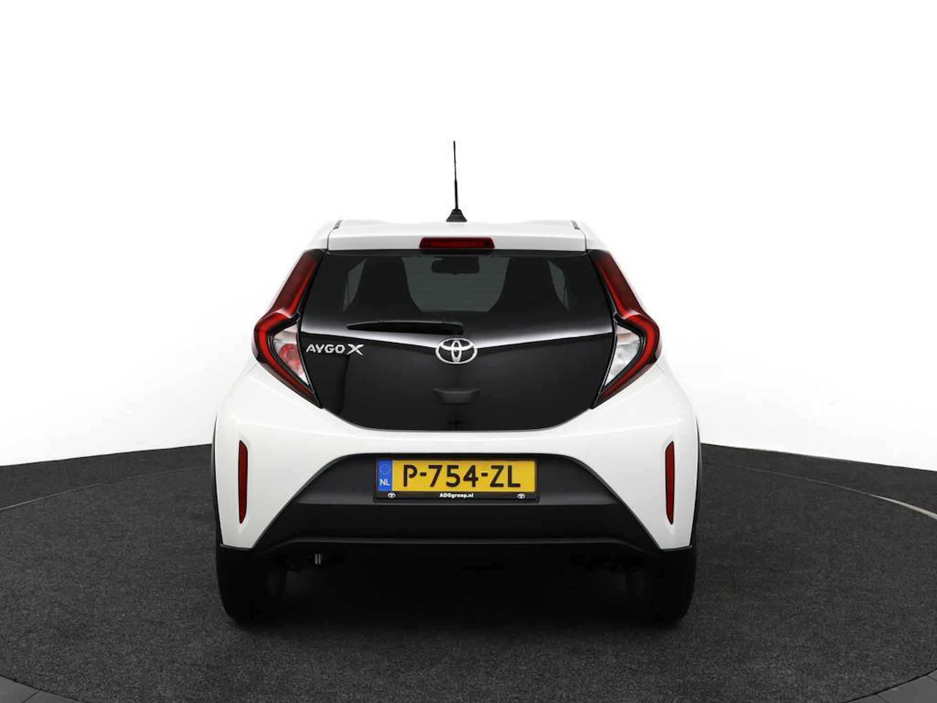 Toyota Aygo X 1.0 VVT-i MT first | Climate Control | Cruise Control Adaptief | Apple Carplay/Android Auto | Camera | - 34/49