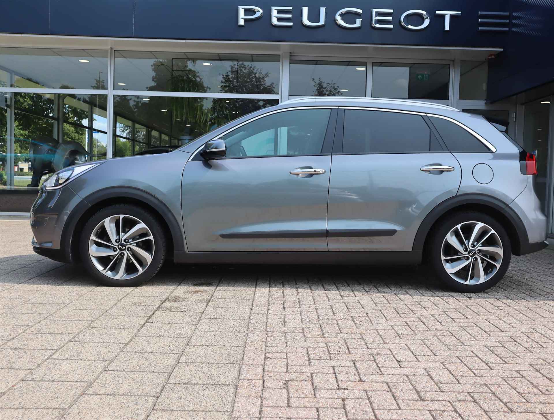 Kia Niro Executive Line 1.6 GDi Hybrid 141PK DCT6 Automaat, Rijklaarprijs, Stuurverwarming Keyless entry Navigatie DAB+ Adaptieve cruise control - 2/60