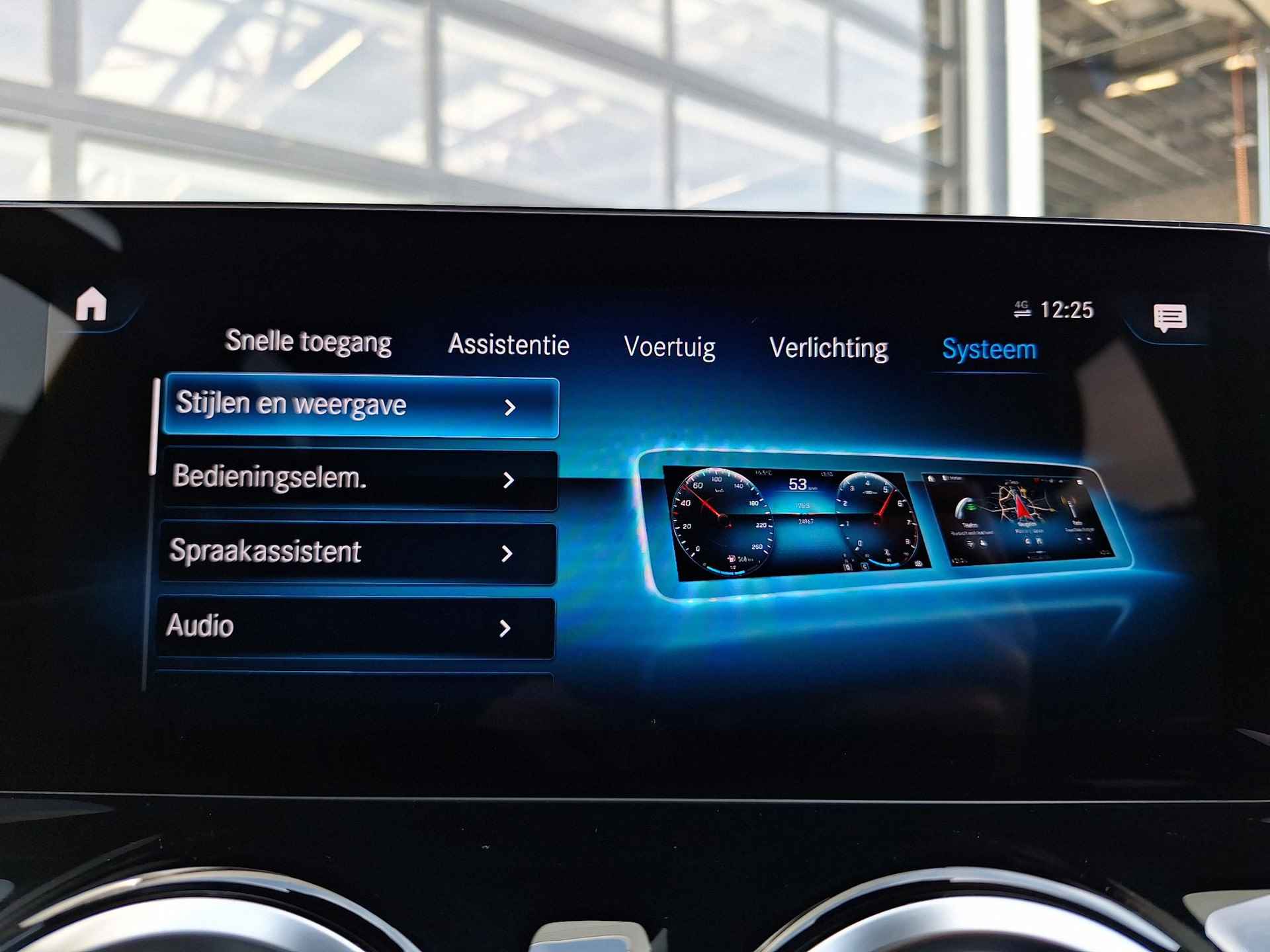 Mercedes-Benz EQA 250 | Panoramadak | RijAssistentie Pakket | Nightpakket | Achteruitrijcamera | Memorystoelen Verwarmd | Sfeerverlichting | Apple & Android Carplay | Showmodel SALE - 32/42