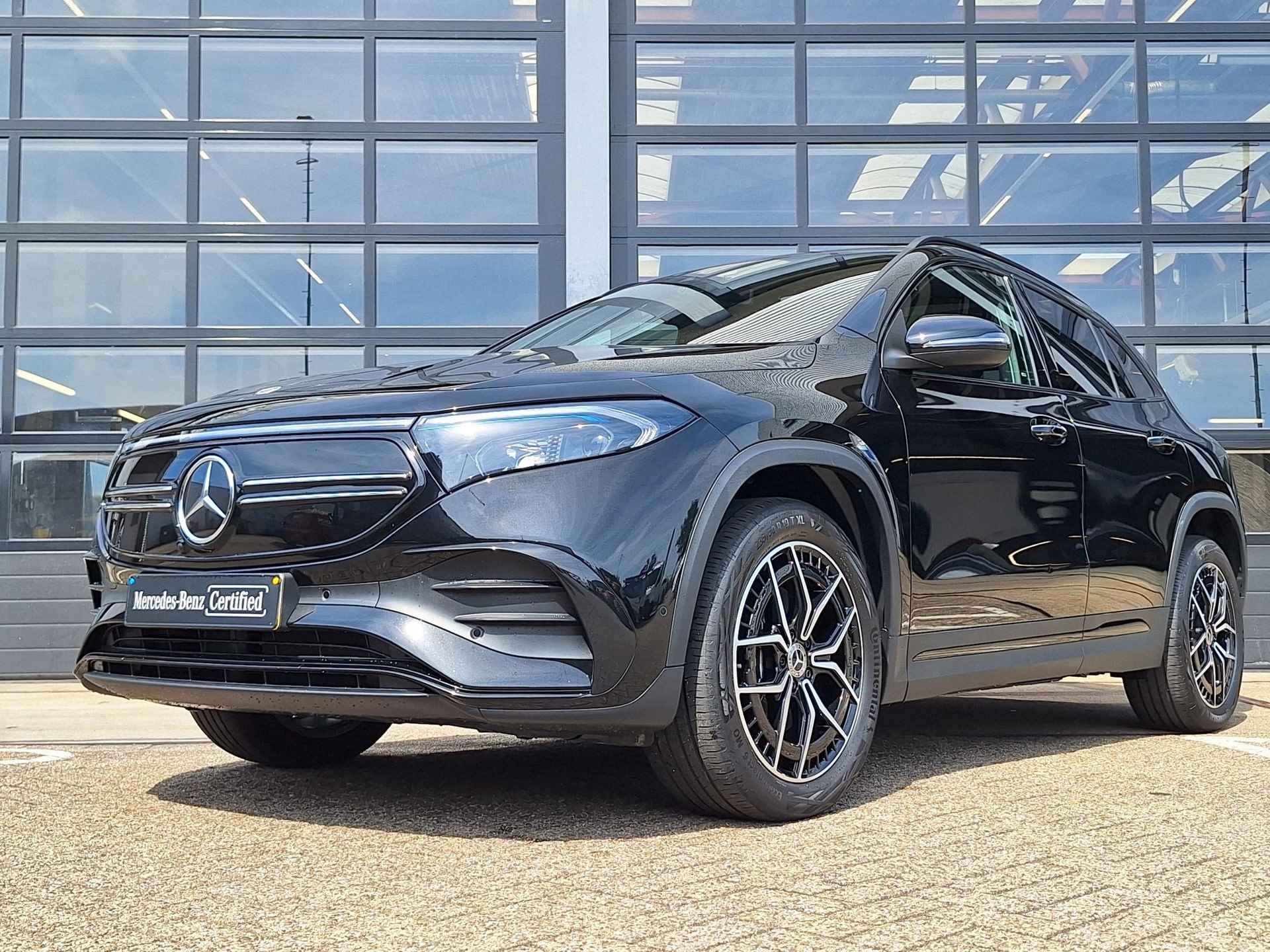 Mercedes-Benz EQA 250 | Panoramadak | RijAssistentie Pakket | Nightpakket | Achteruitrijcamera | Memorystoelen Verwarmd | Sfeerverlichting | Apple & Android Carplay | Showmodel SALE - 3/42