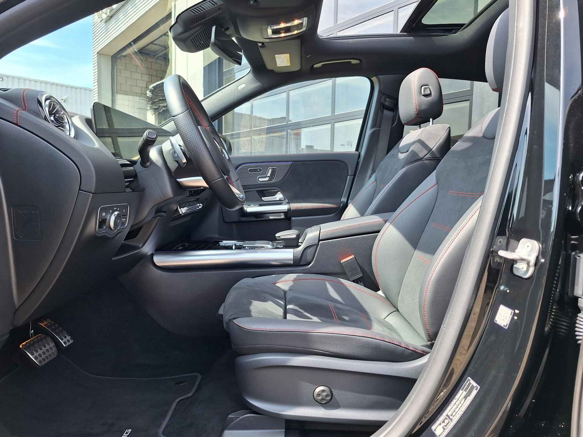 Mercedes-Benz EQA 250 | Panoramadak | RijAssistentie Pakket | Nightpakket | Achteruitrijcamera | Memorystoelen Verwarmd | Sfeerverlichting | Apple & Android Carplay | Showmodel SALE - 8/42