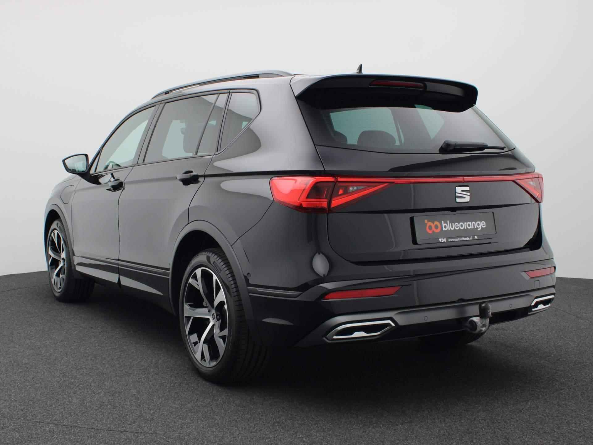 SEAT Tarraco 1.4 TSI e-Hybrid PHEV FR 245 PK DSG Volleder, panoramadak, trekhaak, rondomzichtcamera, standkachel, winterpakket Plus, virtual pedal, keyless, 19'' lichtmetaal - 10/52