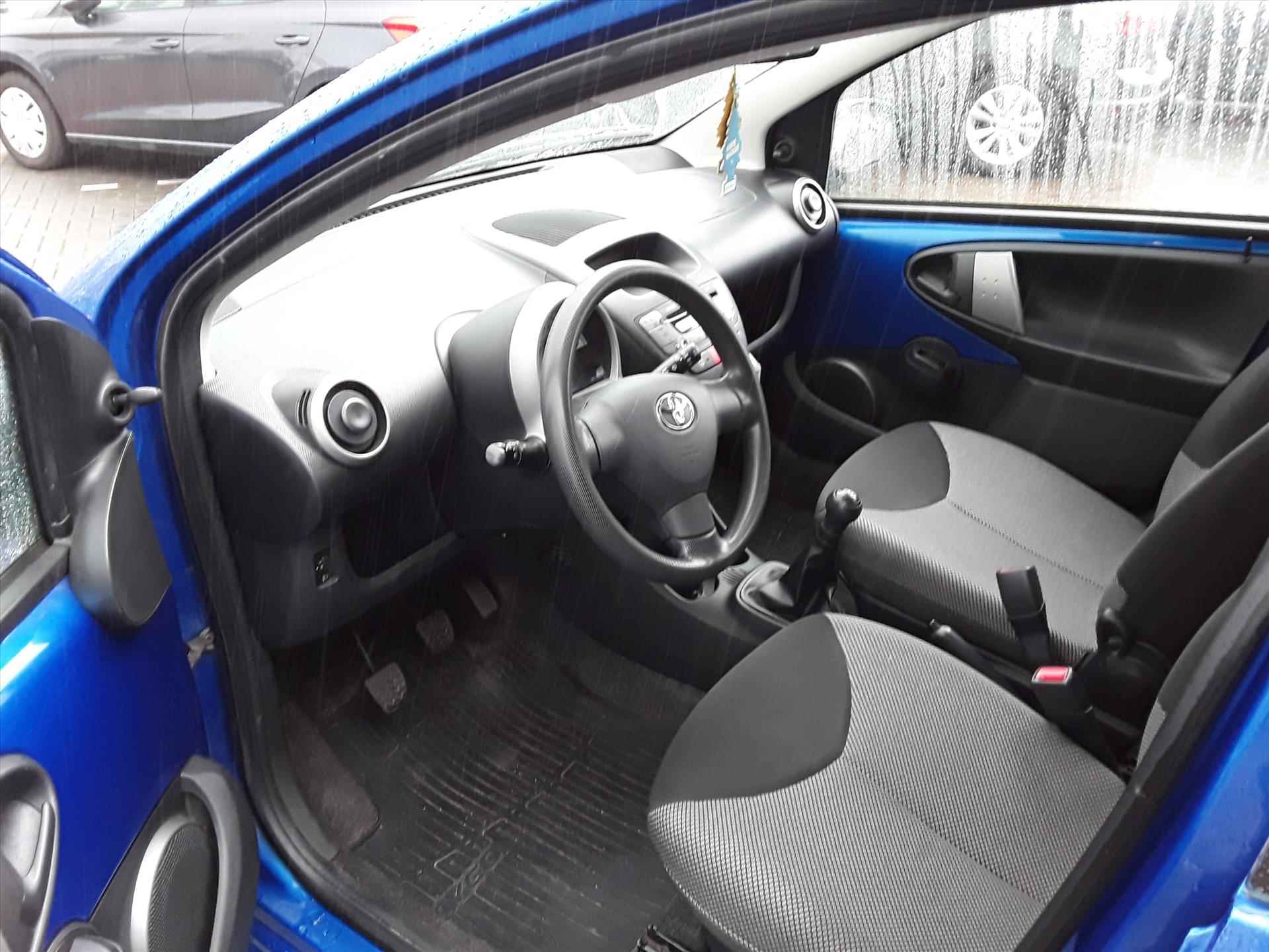 TOYOTA Aygo 1.0 12V VVT-I 5DRS Comfort - 7/20