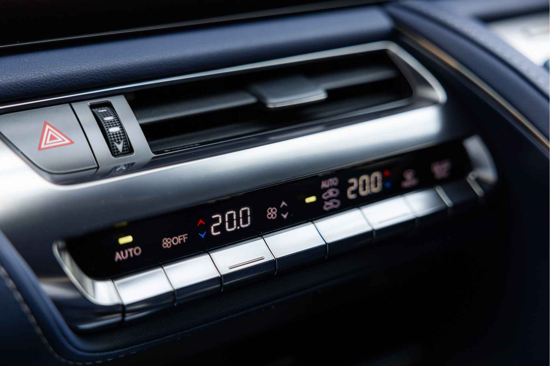 Lexus LC 500 Ultimate Edition 5.0 liter V8 | Carbonfiber dak | 25 of 165 | 464PK - 7/61