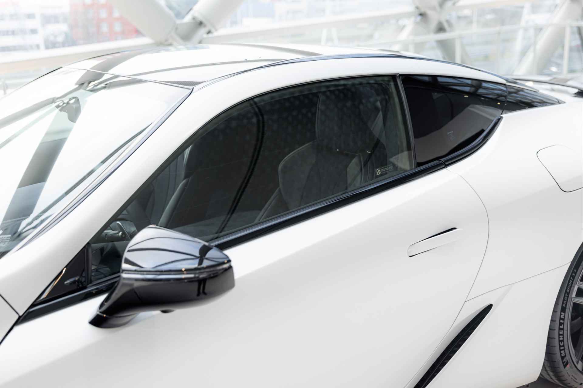 Lexus LC 500 Ultimate Edition 5.0 liter V8 | Carbonfiber dak | 25 of 165 | 464PK - 32/61