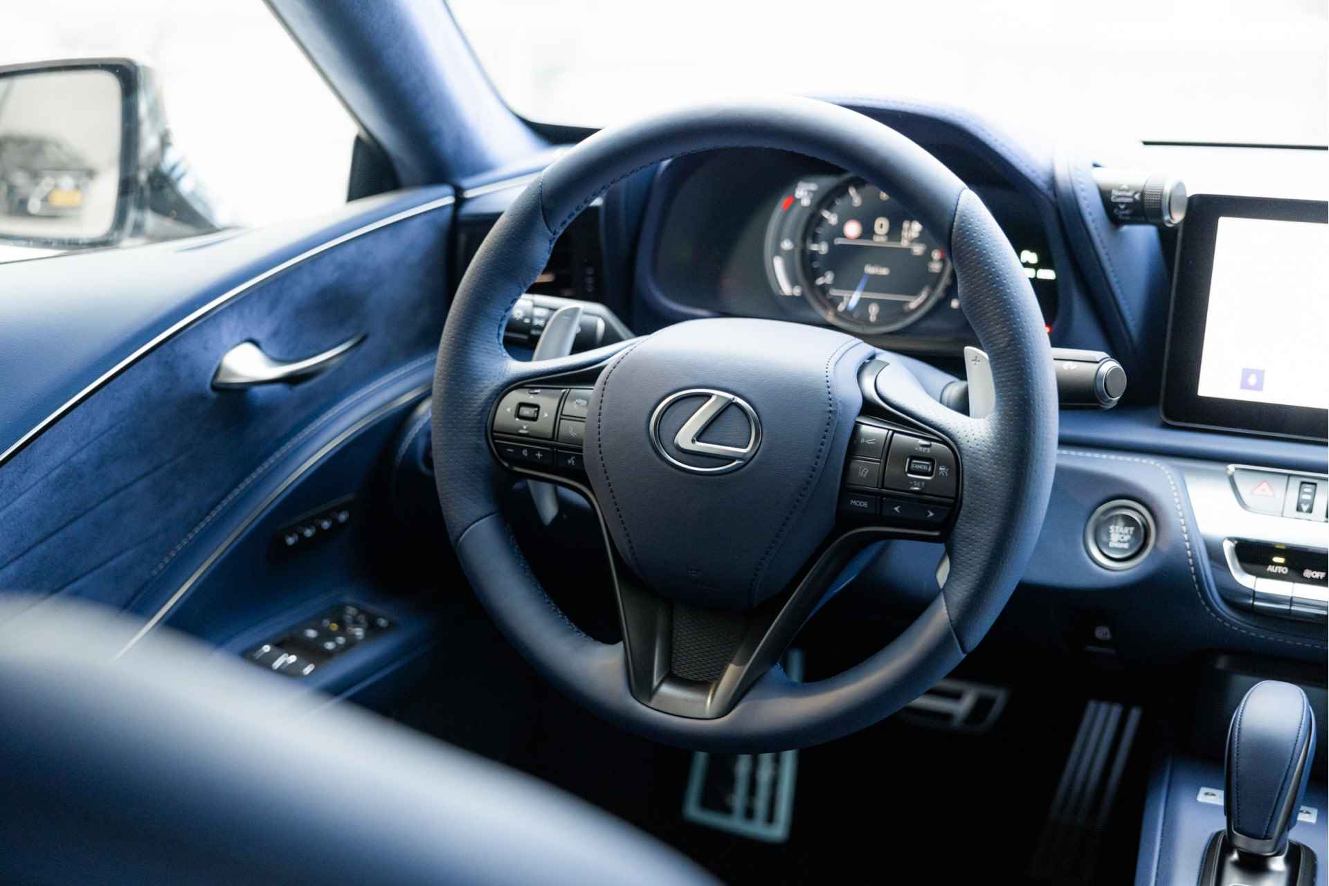 Lexus LC 500 Ultimate Edition 5.0 liter V8 | Carbonfiber dak | 25 of 165 | 464PK - 47/61