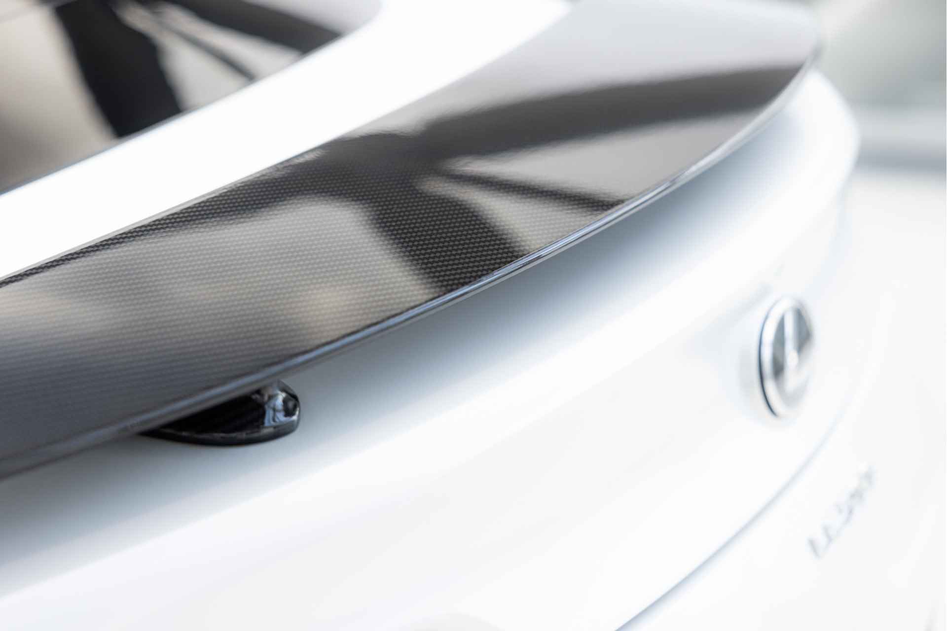 Lexus LC 500 Ultimate Edition 5.0 liter V8 | Carbonfiber dak | 25 of 165 | 464PK - 53/61