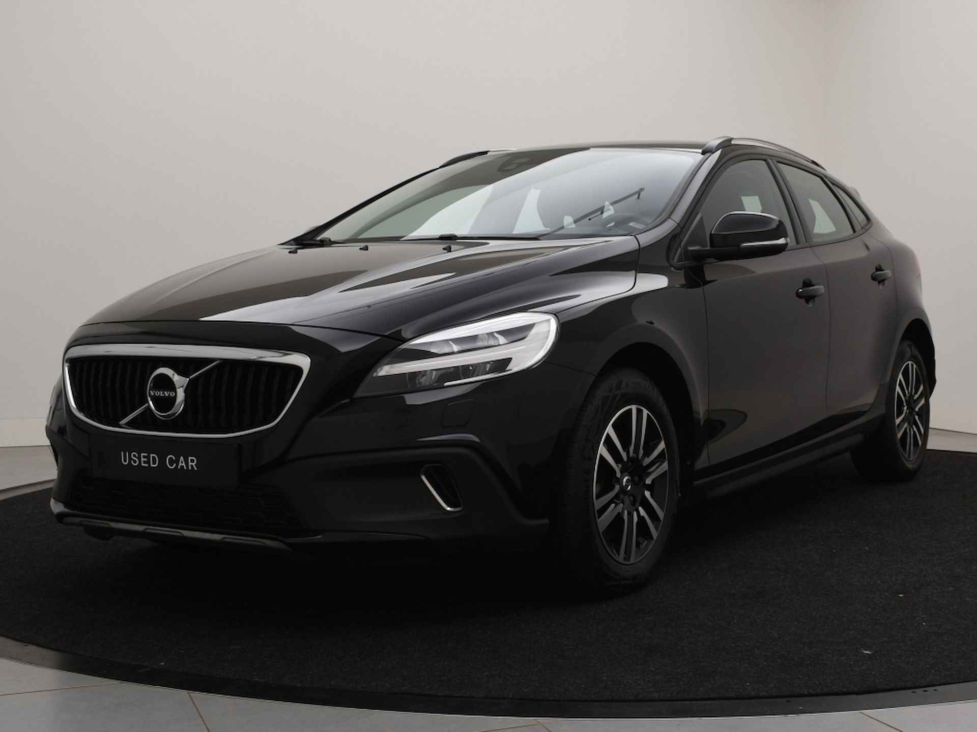 Volvo V40 Cross Country T3 NORDIC+ STANDKACHEL FULL-LED NAVI BLUETOOTH STOELVERWARMING - 2/33