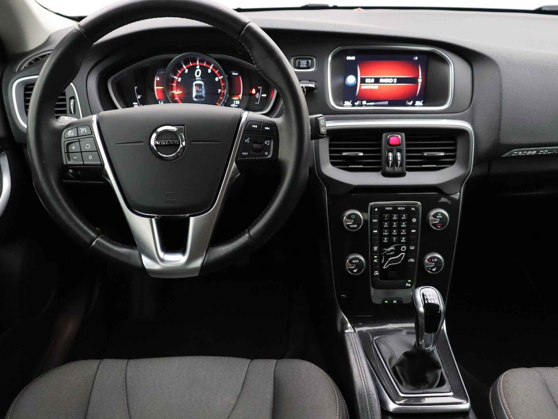 Volvo V40 Cross Country T3 NORDIC+ STANDKACHEL FULL-LED NAVI BLUETOOTH STOELVERWARMING - 29/33