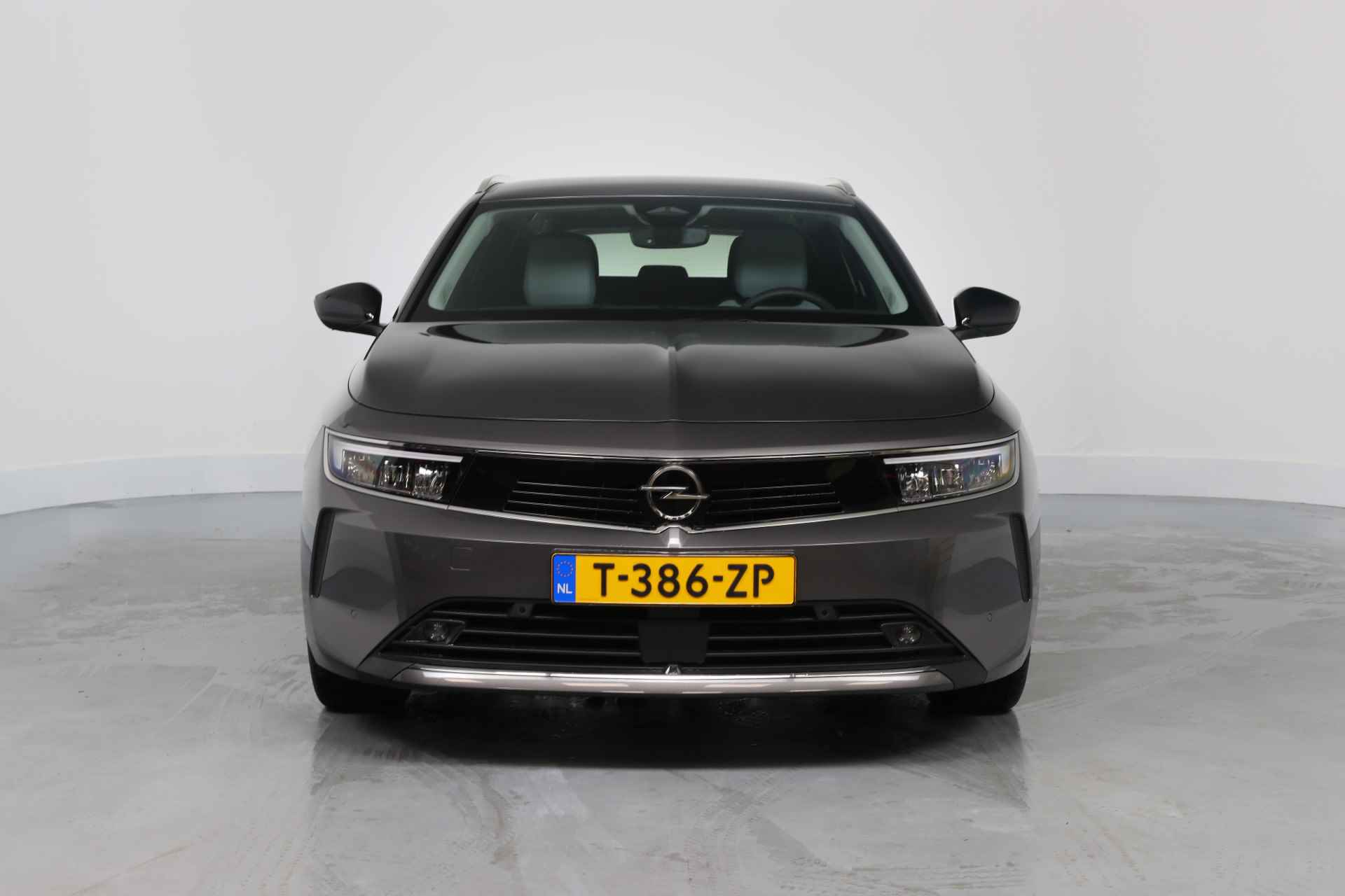 Opel Astra Sports Tourer 1.2 Elegance | AGR Stoel | Adaptive Cruise | Elektr achterklep | Camera | Keyless | Dodehoek waarschuwing - 3/40