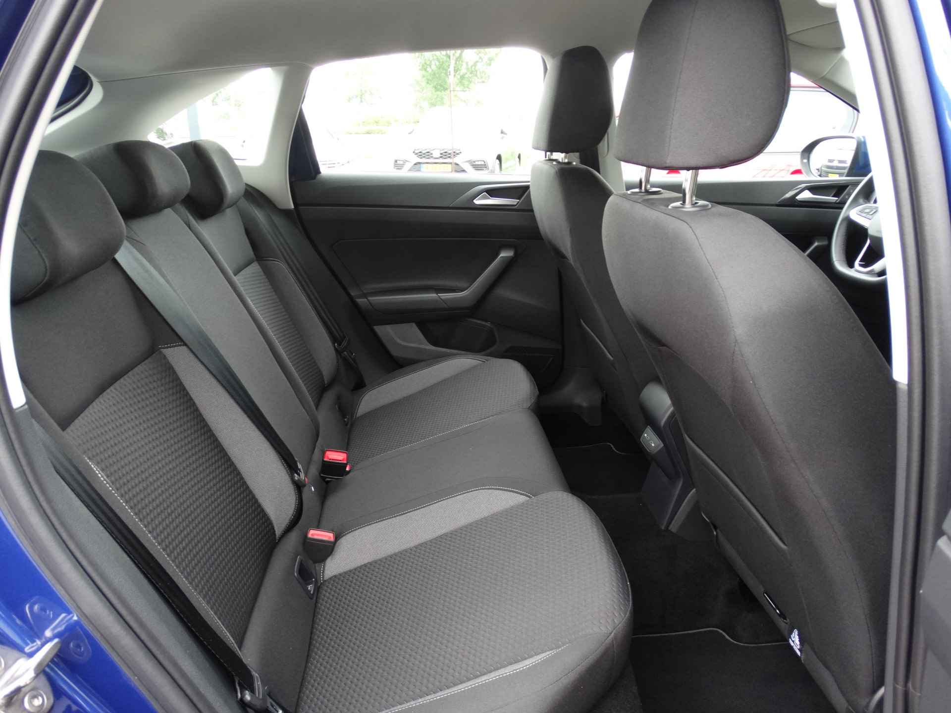Volkswagen Taigo 1.0 TSI 95PK Life | Parkeersensoren | Climate Control | Apple Carplay / Android Auto | - 12/25