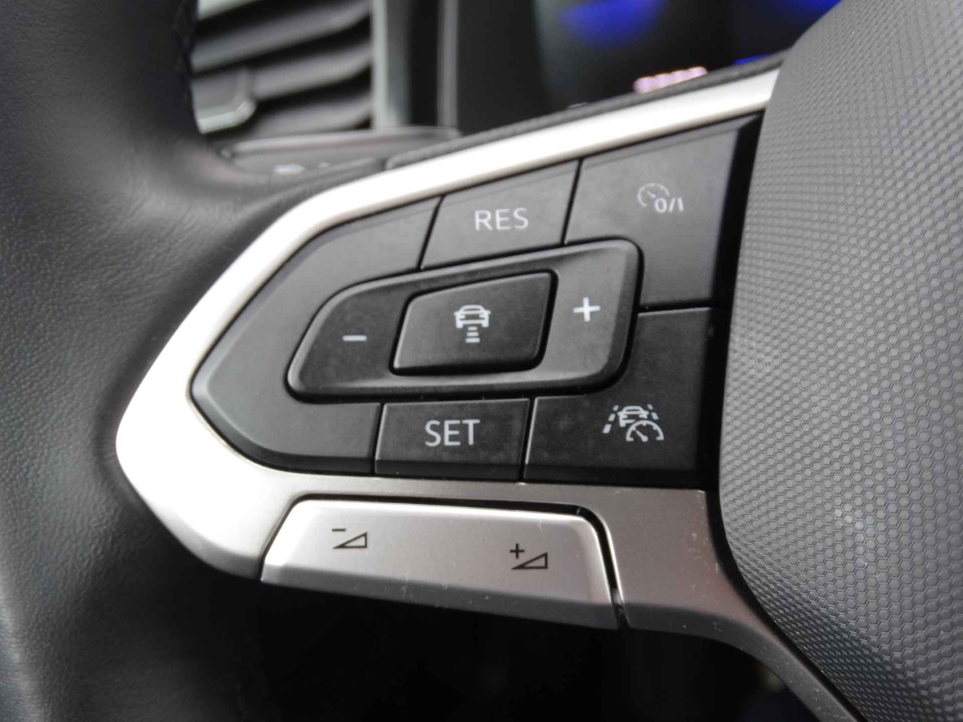 Volkswagen Taigo 1.0 TSI 95PK Life | Parkeersensoren | Climate Control | Apple Carplay / Android Auto | - 17/25