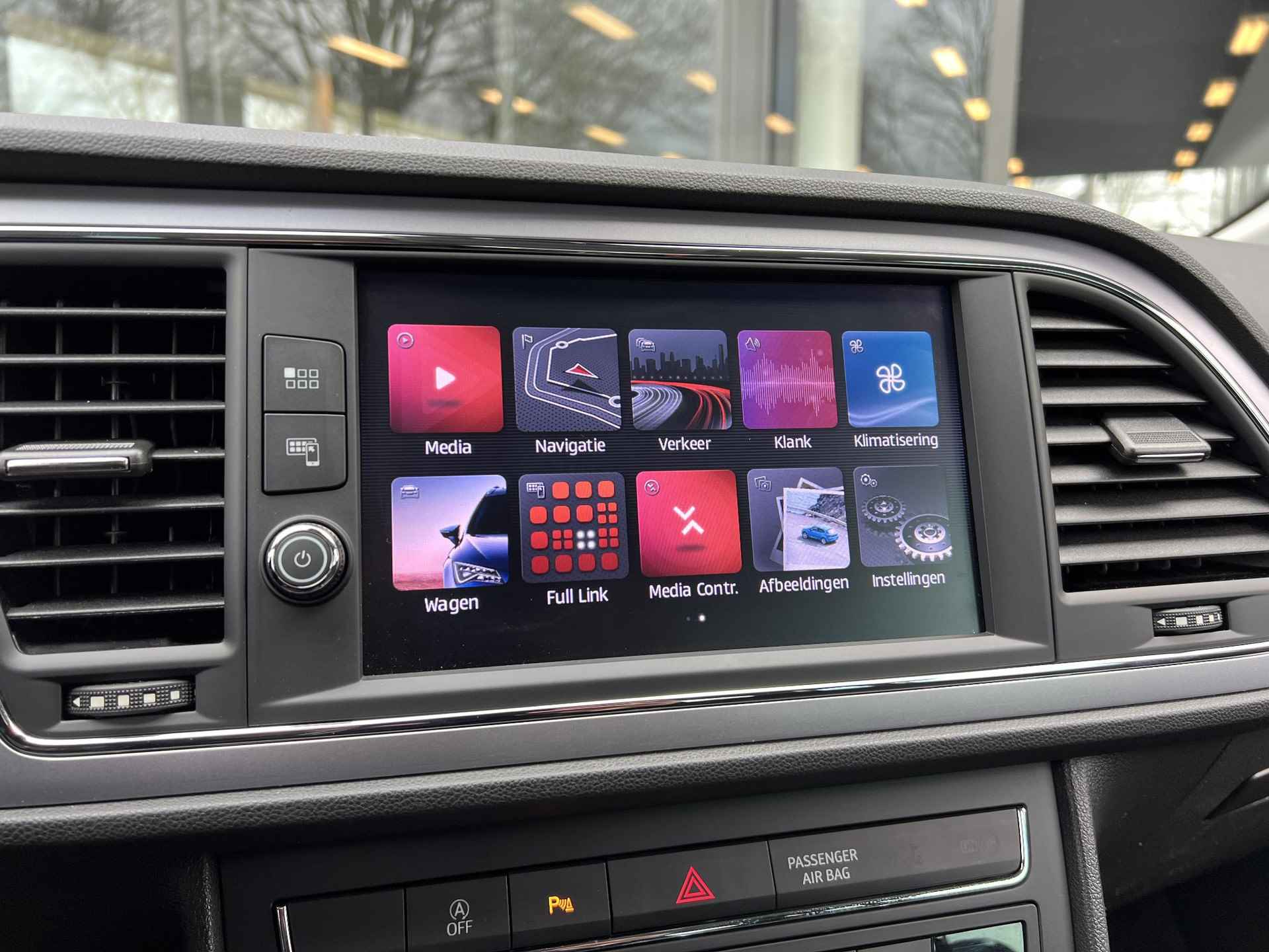 SEAT Leon ST 1.0 TSI Style Ultimate Edition | Trekhaak | Navigatie | Apple Carplay - 11/34