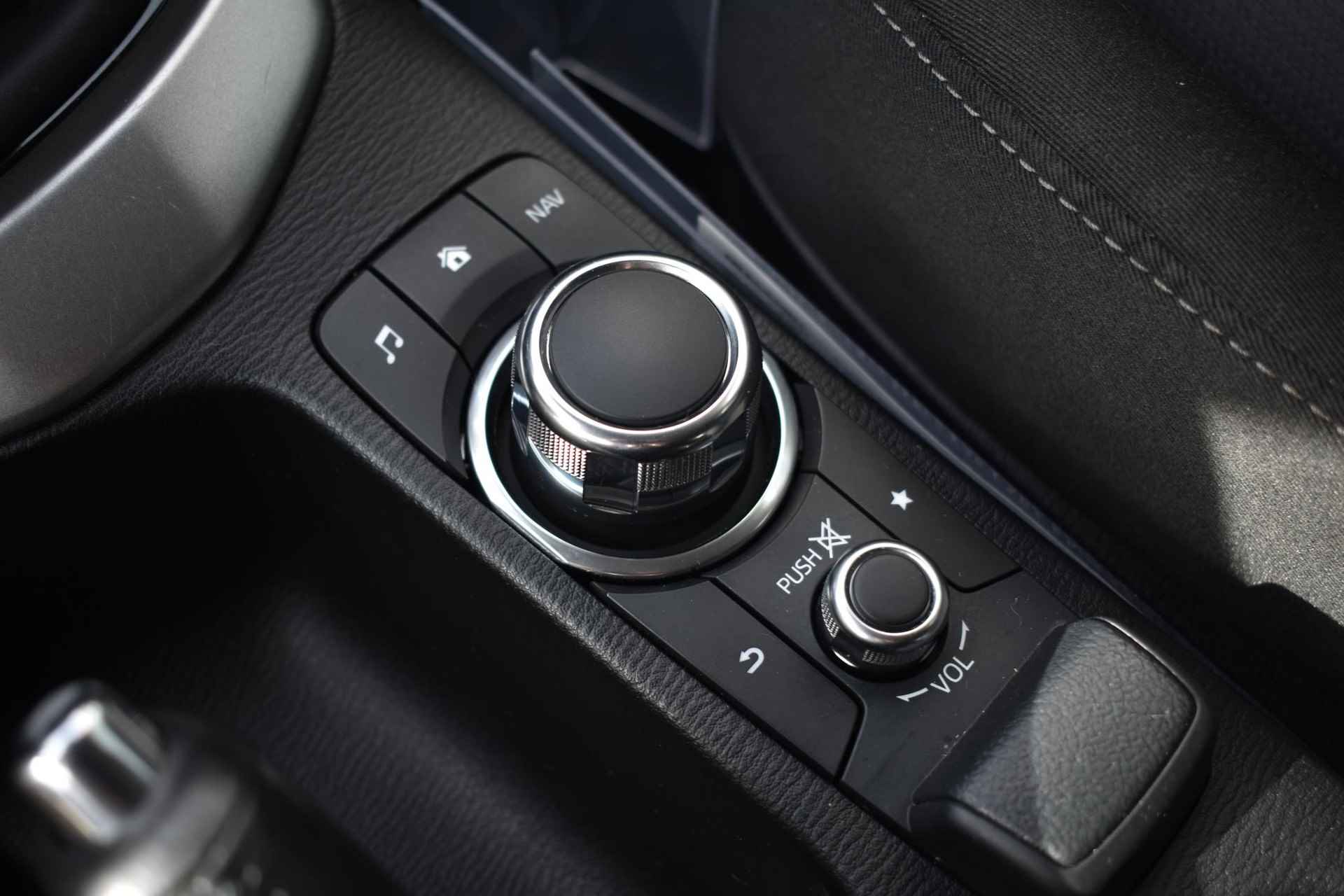 Mazda CX-3 2.0 SkyActiv-G Dynamic 120pk | Navigatie | Stoelverwarming | DAB | Dodenhoek detectie | Incl. set losse velgen - 28/35