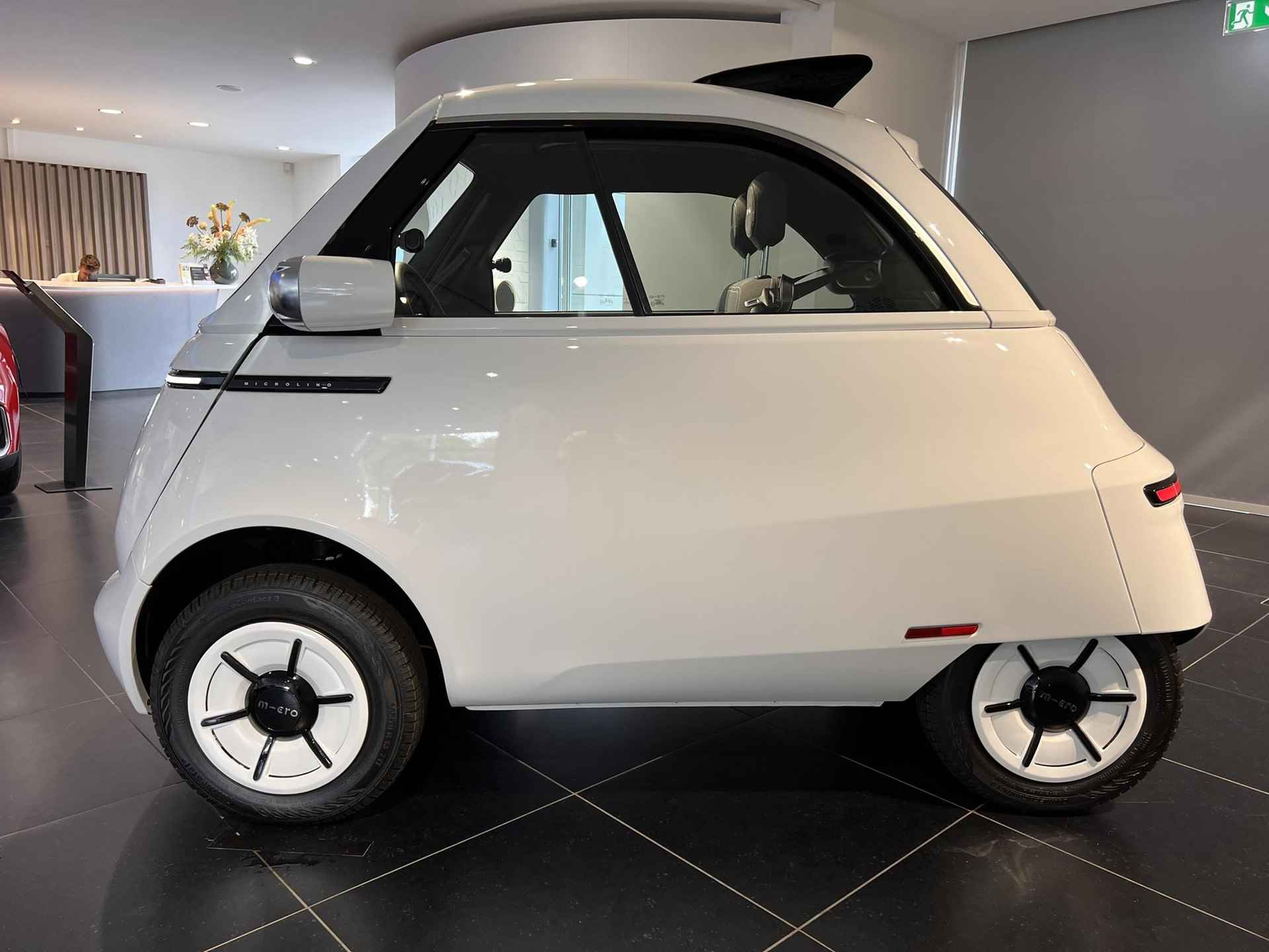 Microlino Competizione 10.5 kWh Competizione 100% ELEKTRISCH UNIEK EYECATCHER ZONNEDAK 177KM WLTP - 4/24