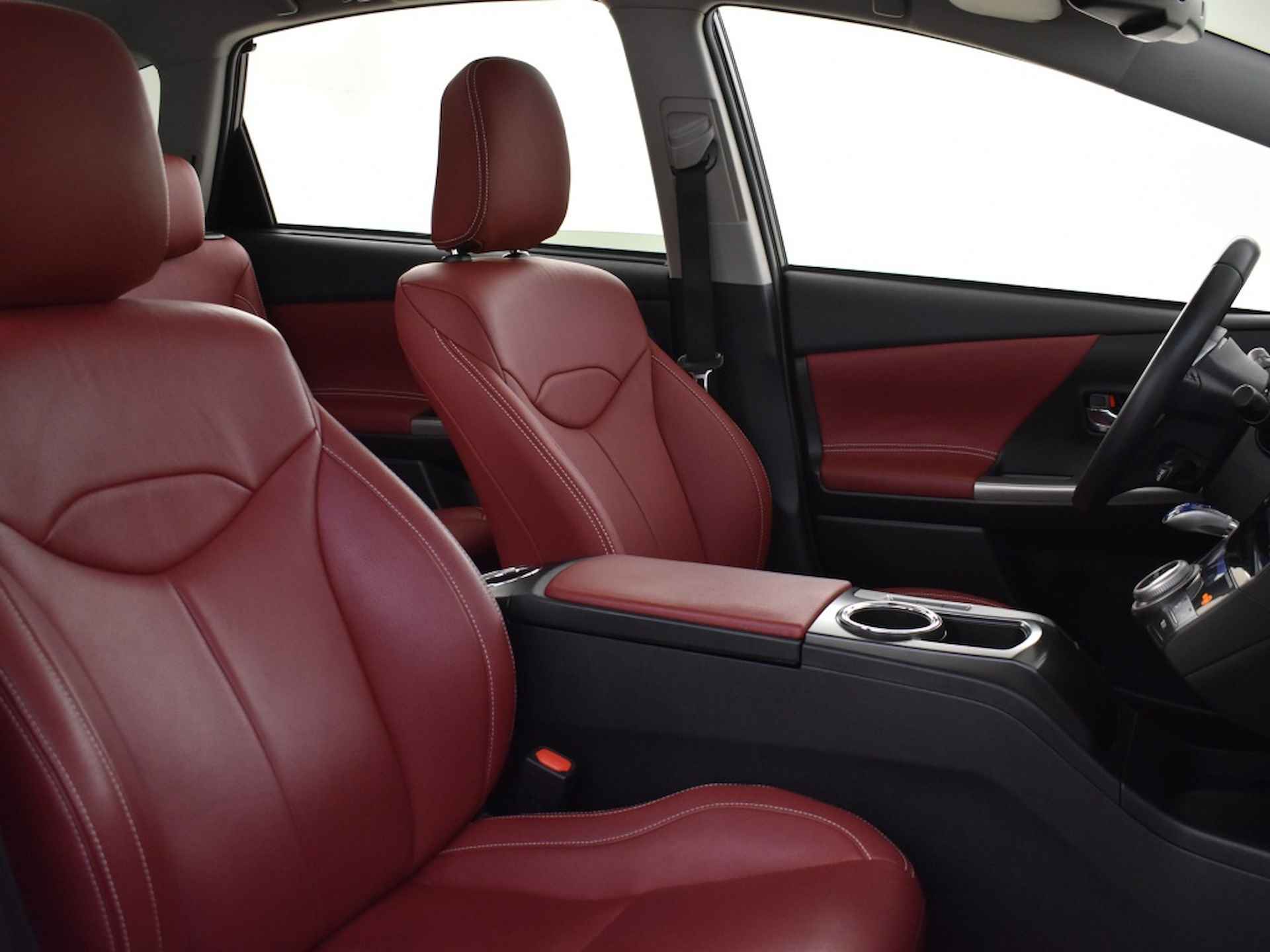 Toyota Prius Wagon 1.8 Executive | Leder | JBL audio | LED | 7-persoons - 26/35