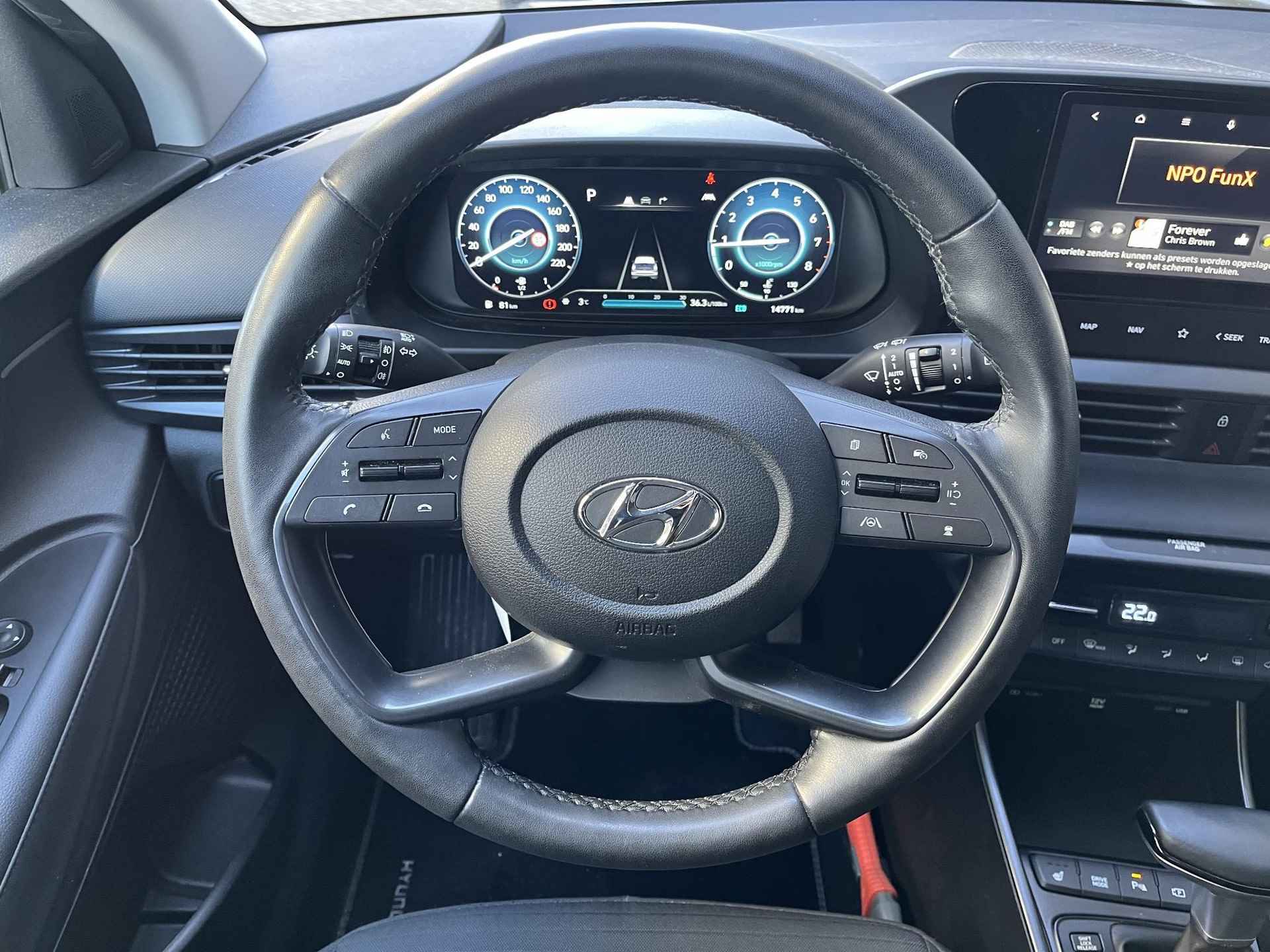 Hyundai i20 1.0 T-GDI Automaat 7-Traps 100 PK Premium | Keyless entry | Navigatie Apple Carplay & Android auto | WinterPack | Camera - 15/46