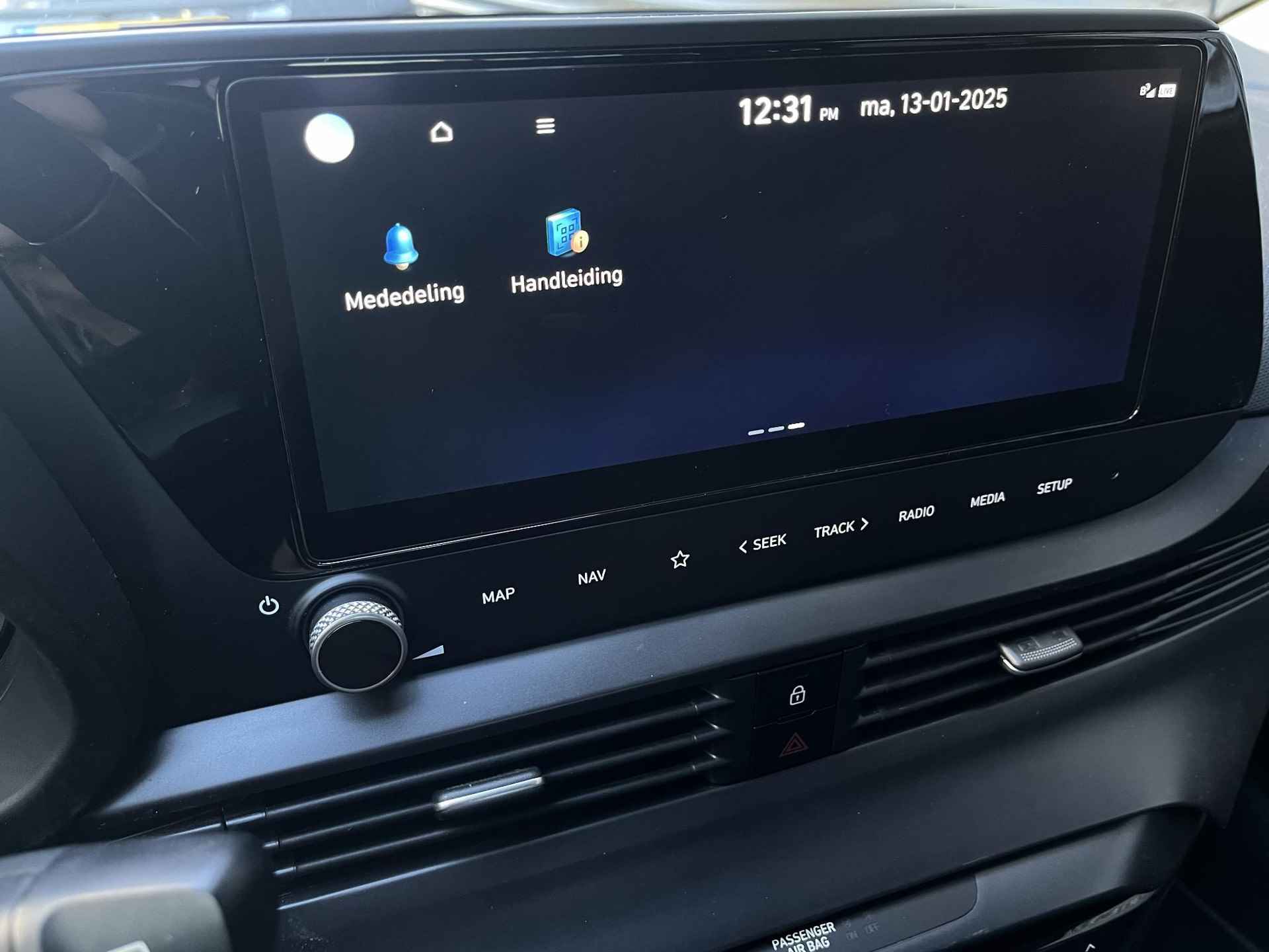 Hyundai i20 1.0 T-GDI Automaat 7-Traps 100 PK Premium | Keyless entry | Navigatie Apple Carplay & Android auto | WinterPack | Camera - 31/46