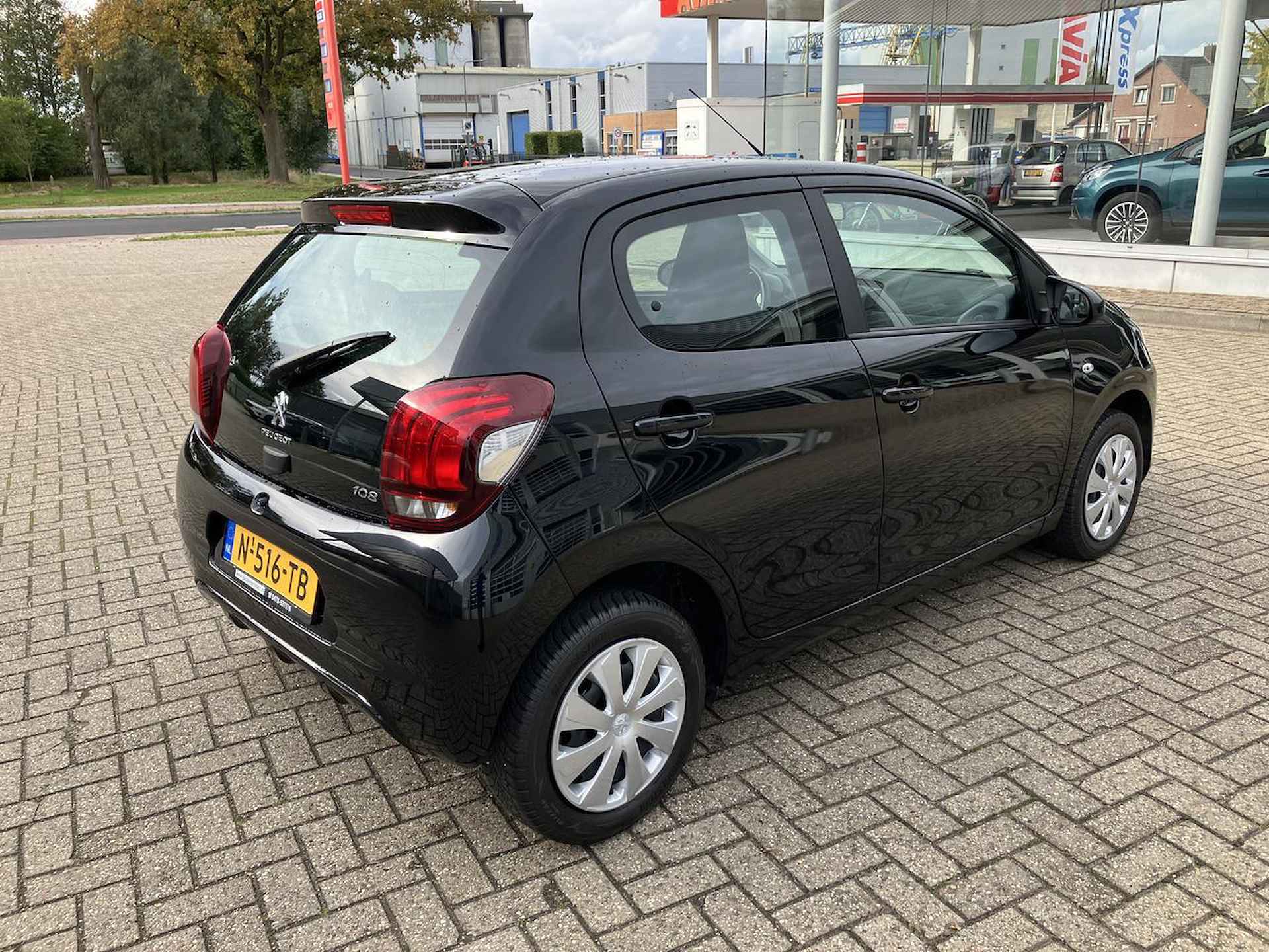 Peugeot 108 1.00 VTI - 4/10