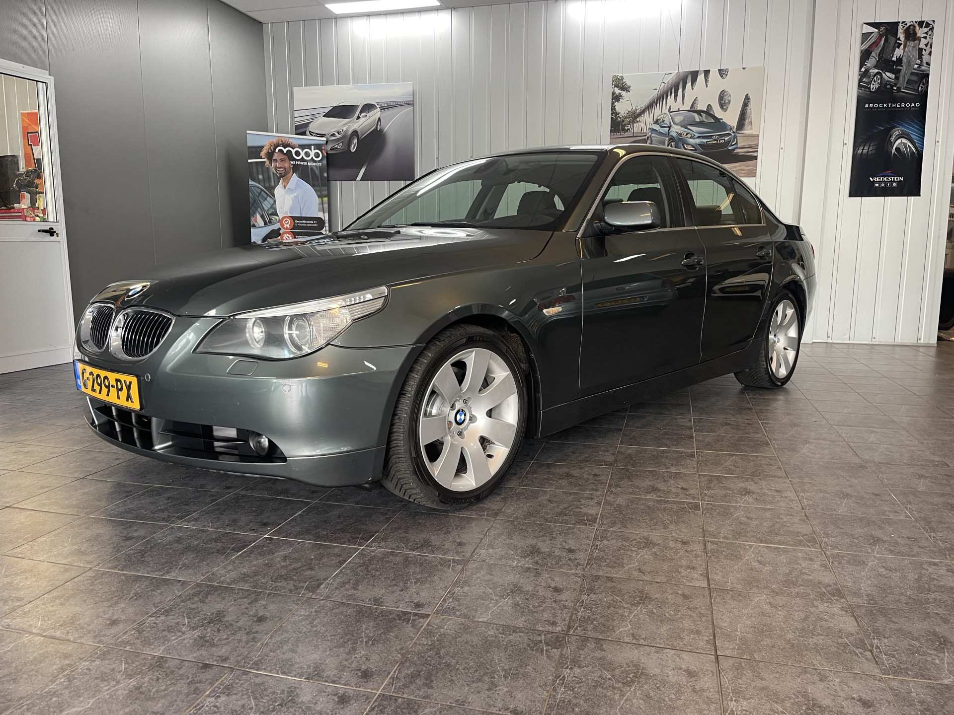 BMW 5 Serie 545i Complete onderhoudshistorie, BTW auto, Youngtimer.