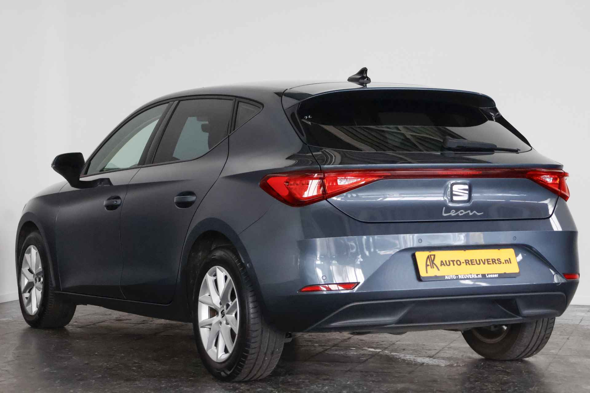 SEAT Leon 1.0 TSI Style / Navi / Cruise / CarPlay / DAB / LED - 5/36