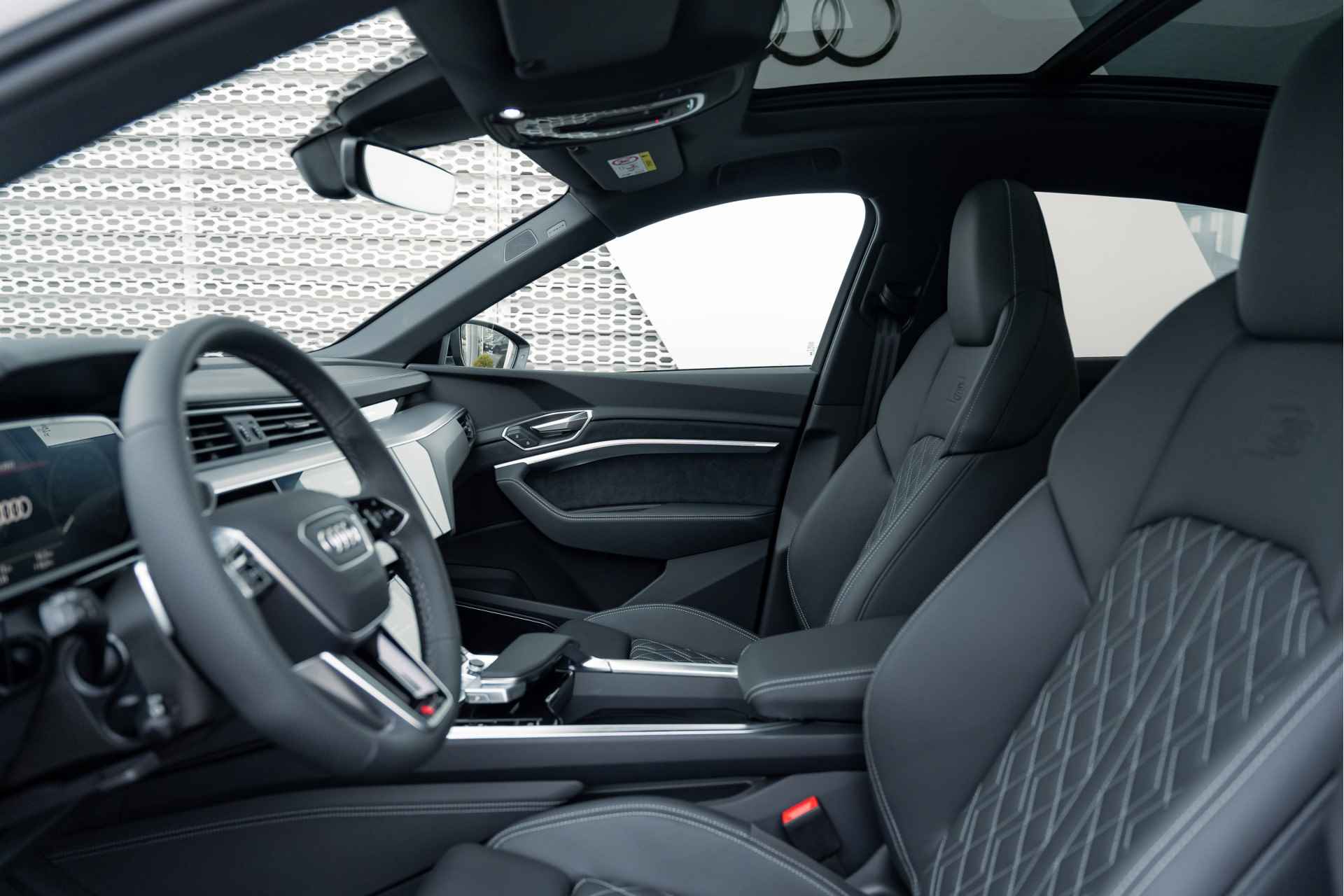 Audi Q8 SQ8 Sportback e-tron 370 kW / 504 PK | ASSIST. TOUR & CITY & PARK | HEAD-UP | PANO-DAK | B&O | COMFORT-KEY - 9/48