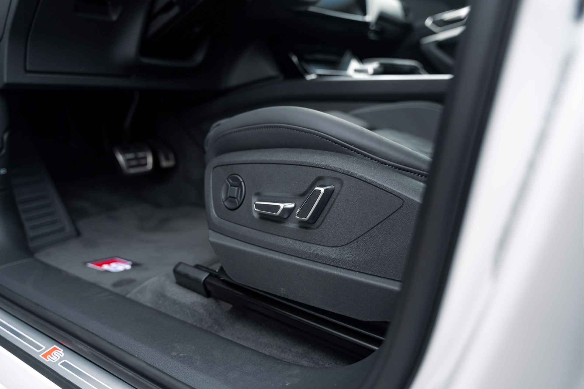 Audi Q8 SQ8 Sportback e-tron 370 kW / 504 PK | ASSIST. TOUR & CITY & PARK | HEAD-UP | PANO-DAK | B&O | COMFORT-KEY - 34/48