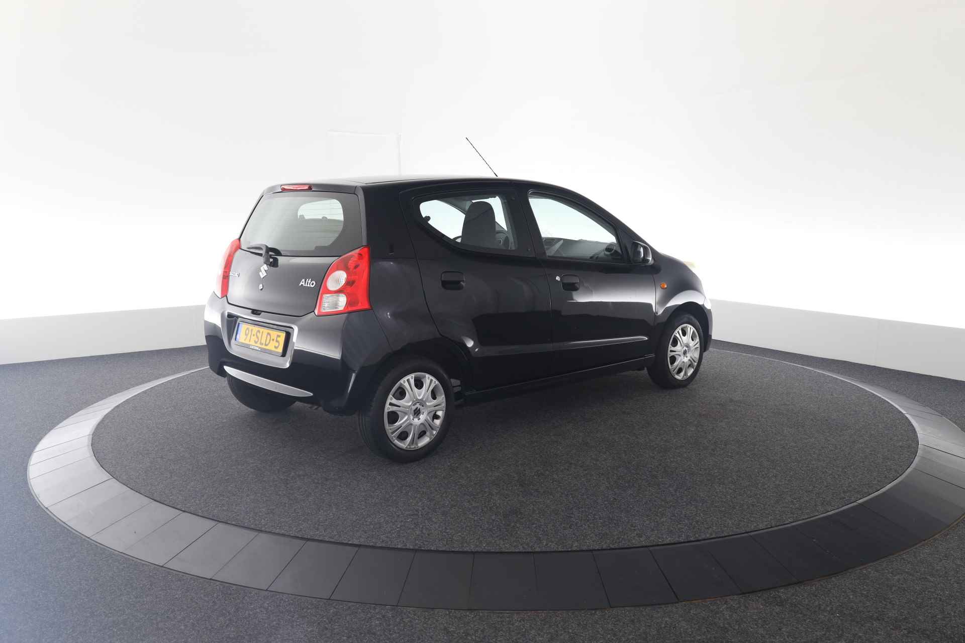 Suzuki Alto 1.0 Comfort Plus - 4/32