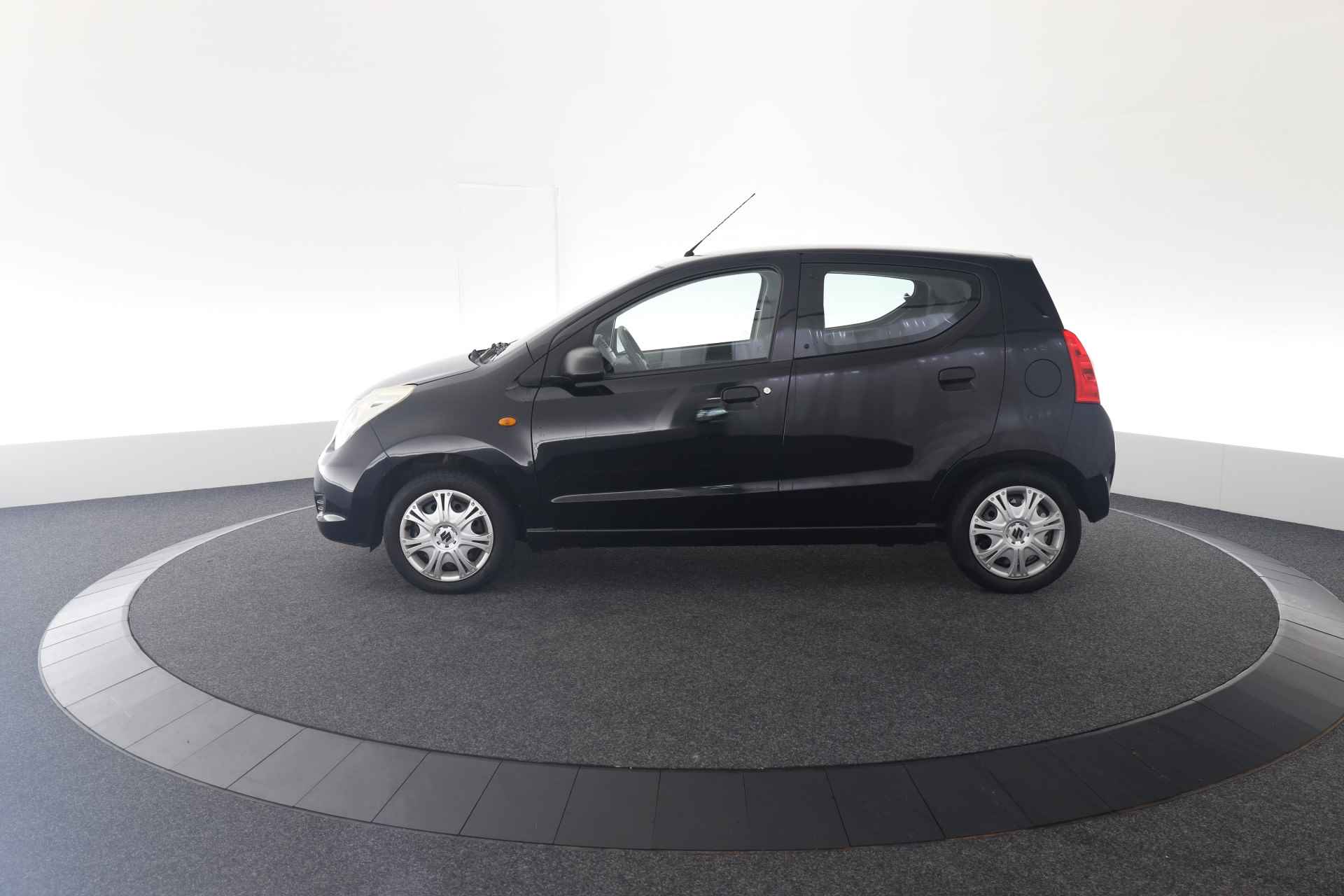 Suzuki Alto 1.0 Comfort Plus - 6/32