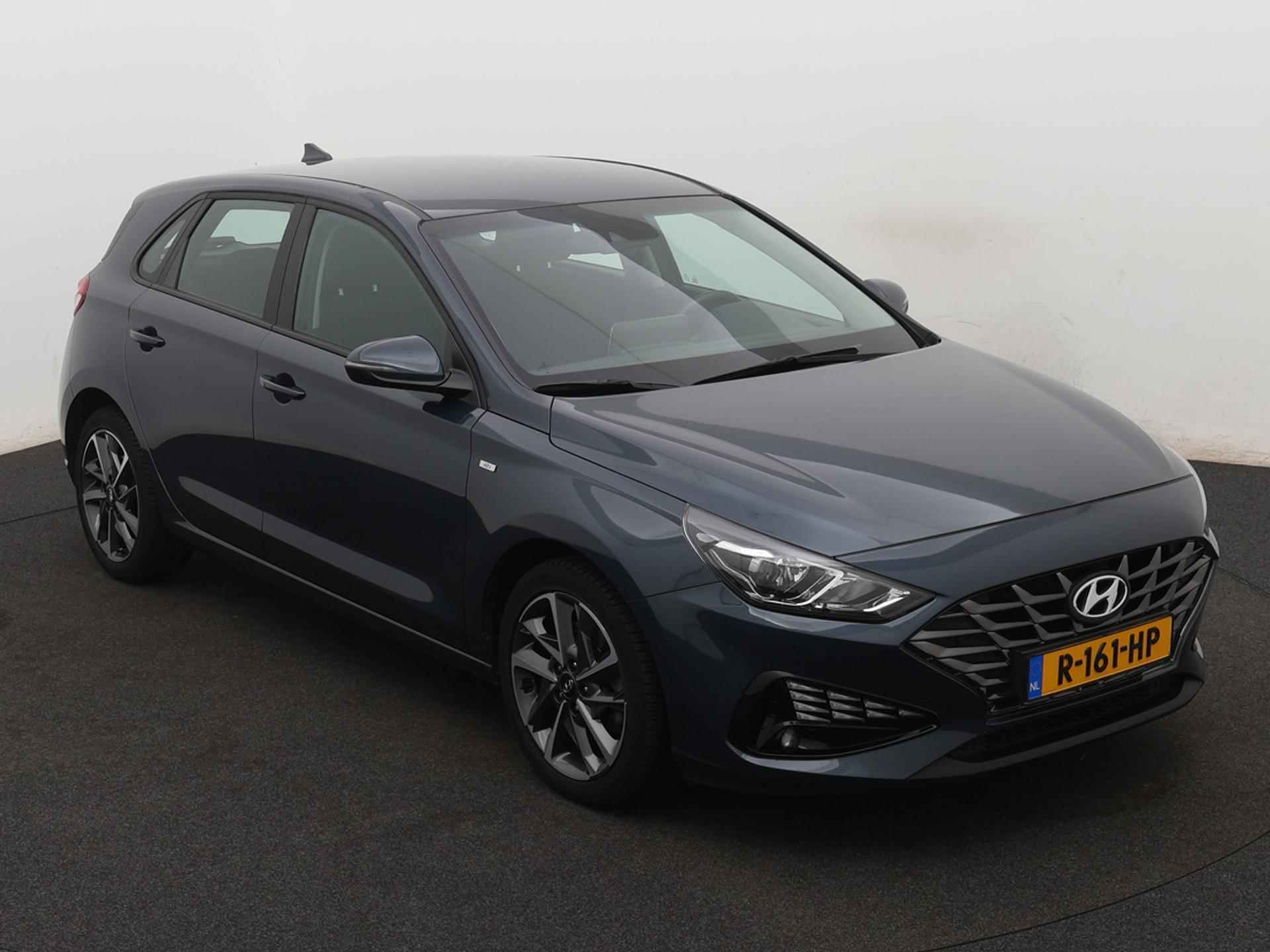 Hyundai i30 1.0 T-GDi MHEV Comfort NAVI WINTER-PACK - 12/40