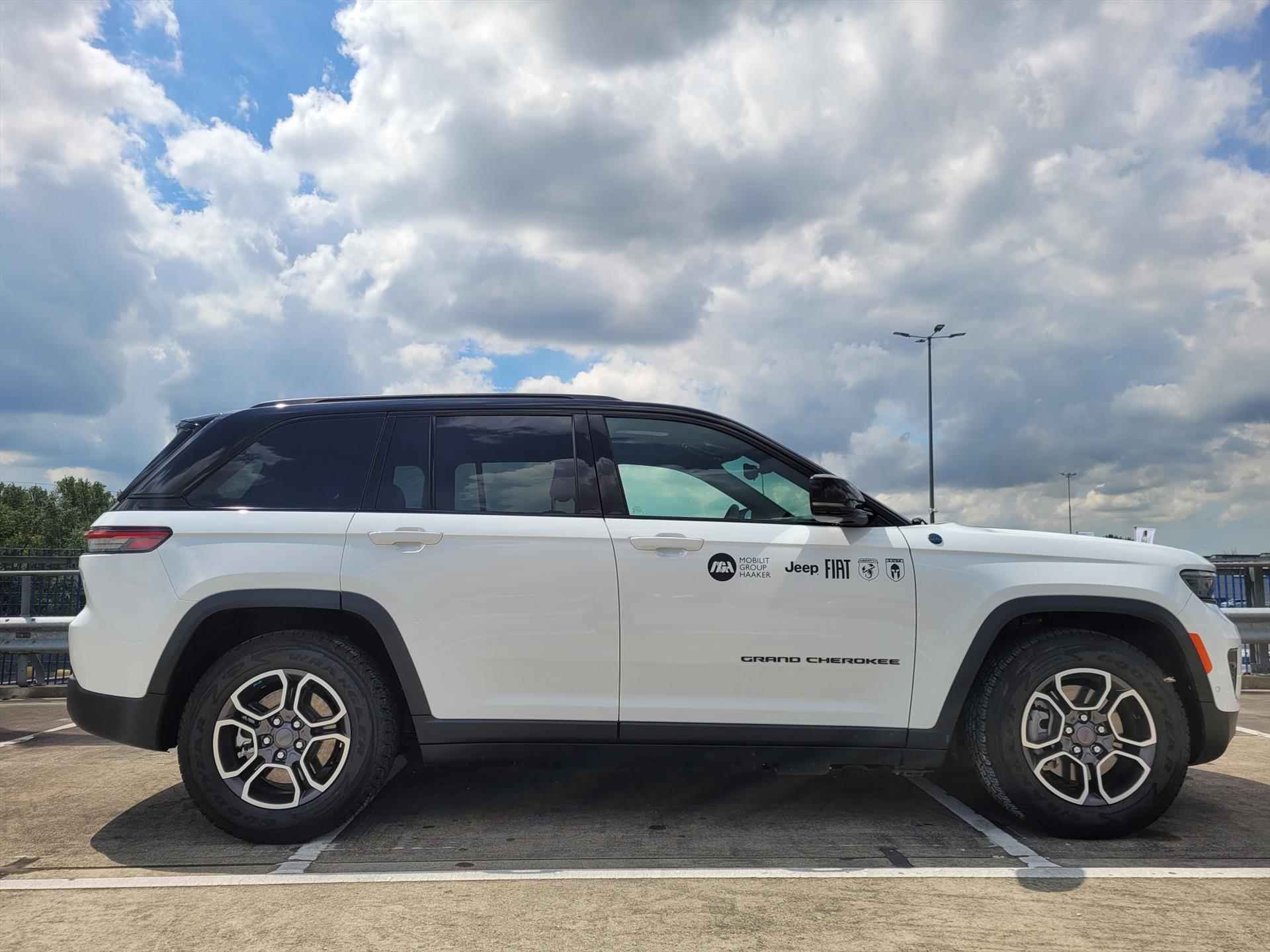 Jeep Grand Cherokee Trailhawk 4xe 375pk Plug-in Hybrid - 9/36