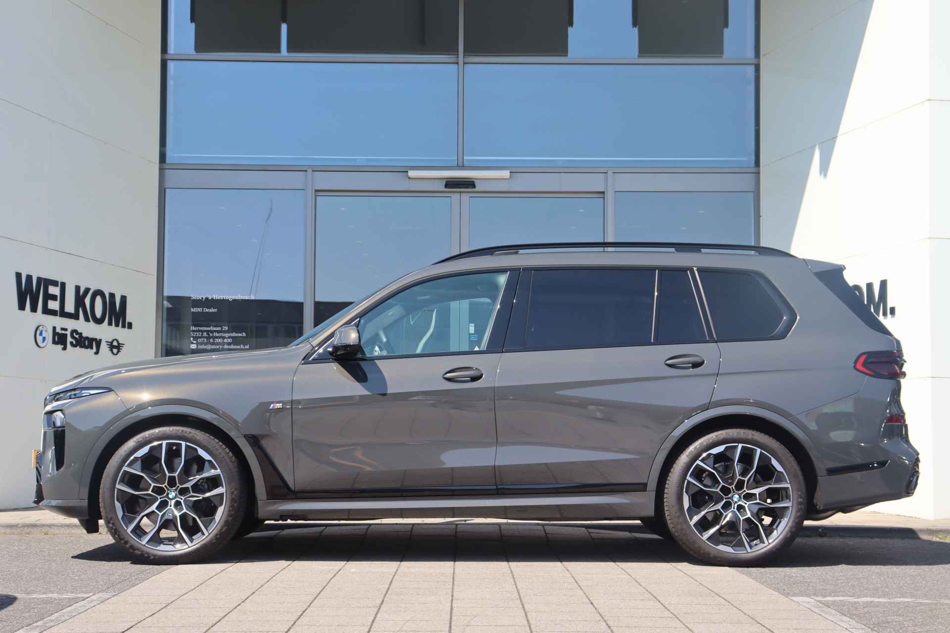 BMW X7 xDrive40i High Executive M Sport Automaat / 7 Zitplaatsen / Panoramadak Sky Lounge / Trekhaak / Stoelverwarming voor + achter / Massagefunctie / Bowers & Wilkins / Parking Assistant Professional - 5/41