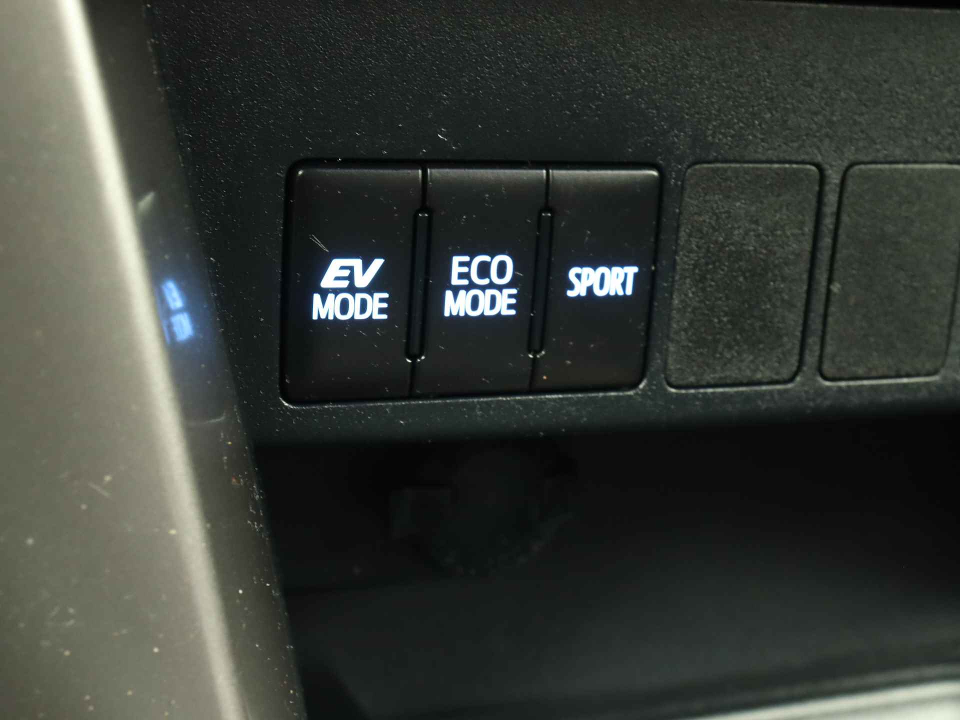 Toyota RAV4 2.5 Hybrid Dynamic | Dodehoek Ass. | Navigatie | Camera | LM velgen | Parkeersensoren | Cruise Control Adaptief | - 25/46