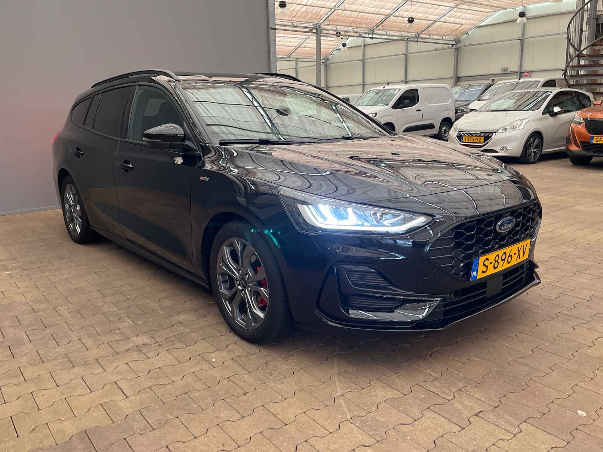 Ford FOCUS Wagon 1.0 EcoBoost Hybrid ST Line X | CAM | B&O | Full LED | NAV | PDC V&A | 17" LMV | Privacy Glass | DAB+ | Inparkeer Assistent | - 5/11