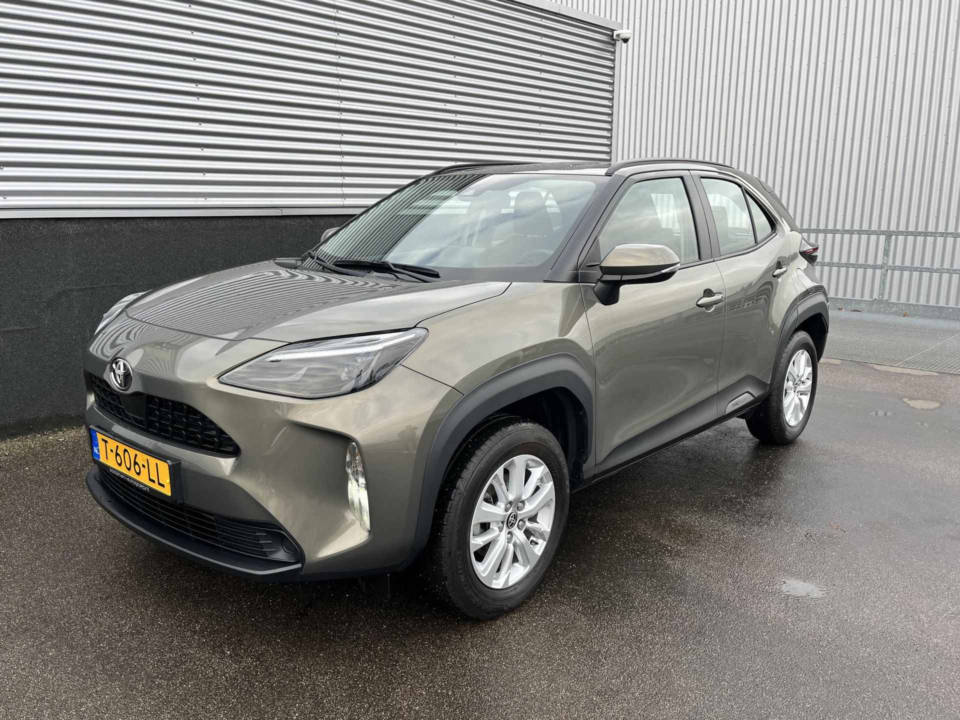 Toyota Yaris Cross 1.5 VVT-I Active Trekhaak, Apple carplay en/of Android auto navigatie, Achteruitrijcamera, Adaptieve cruise control, Climate control, NL-auto, BTW-auto - 4/47