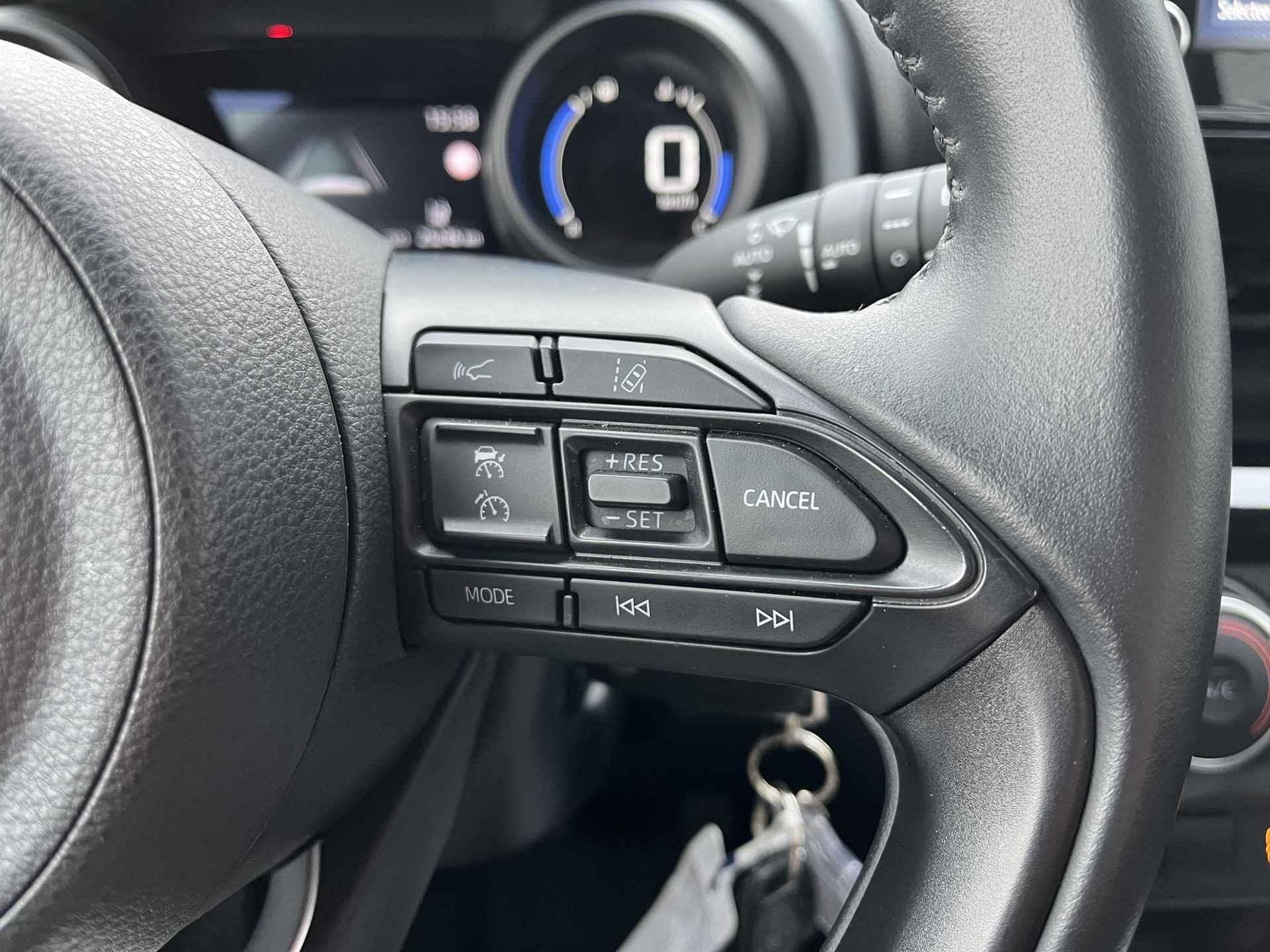 Toyota Yaris Cross 1.5 VVT-I Active Trekhaak, Apple carplay en/of Android auto navigatie, Achteruitrijcamera, Adaptieve cruise control, Climate control, NL-auto, BTW-auto - 23/47